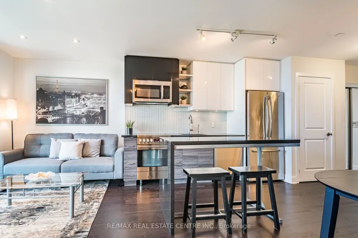 33 Shore Breeze Drive 2102, Toronto W06, ON M8V 0G1