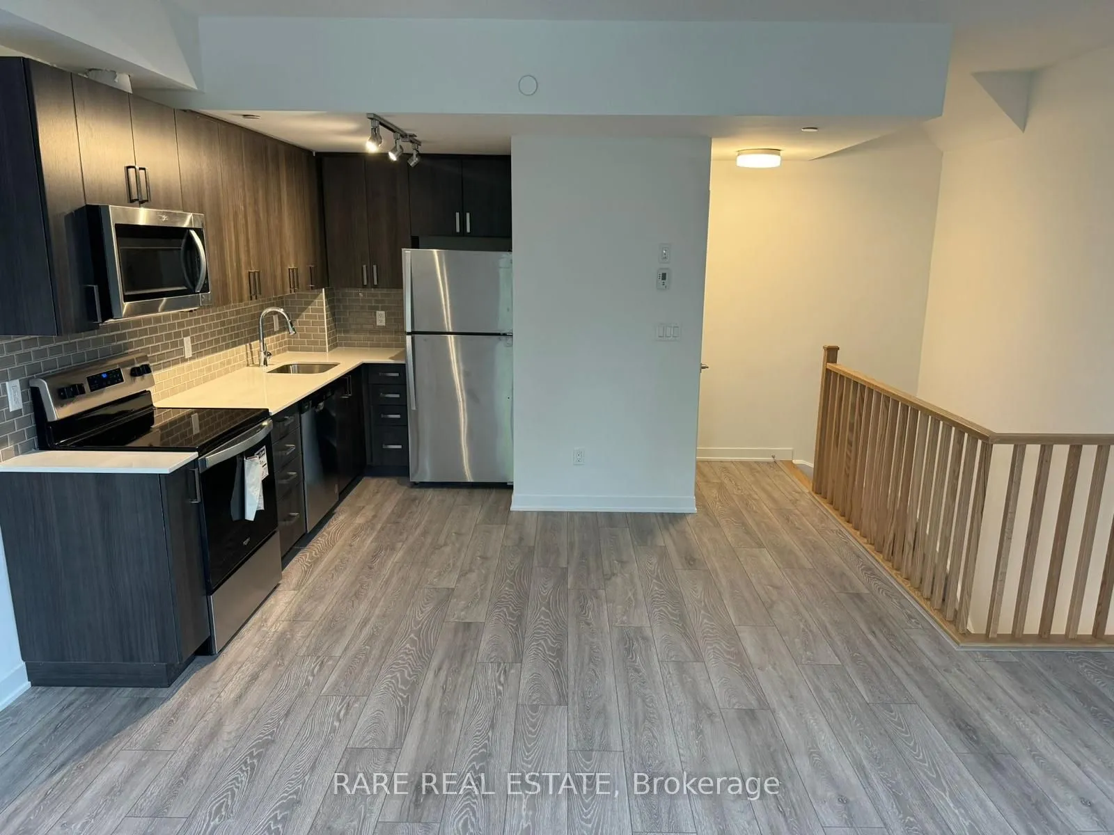 Property For Lease | W13570308