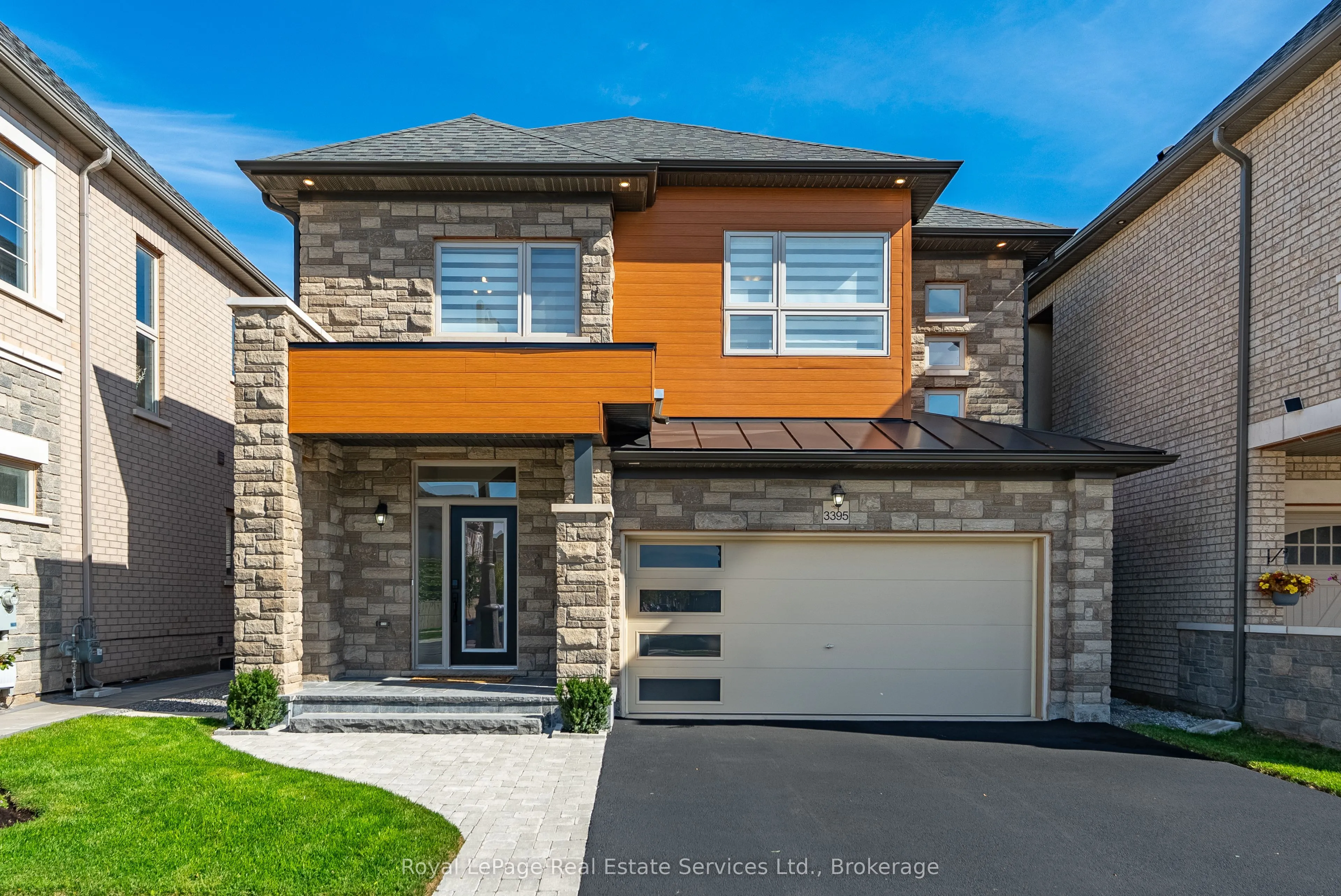Detached Home For Sale | W13571558