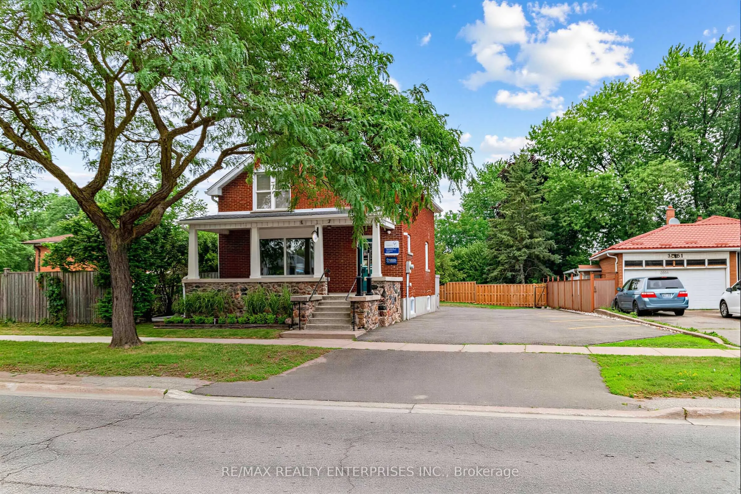 Detached Home For Sale | W13573764