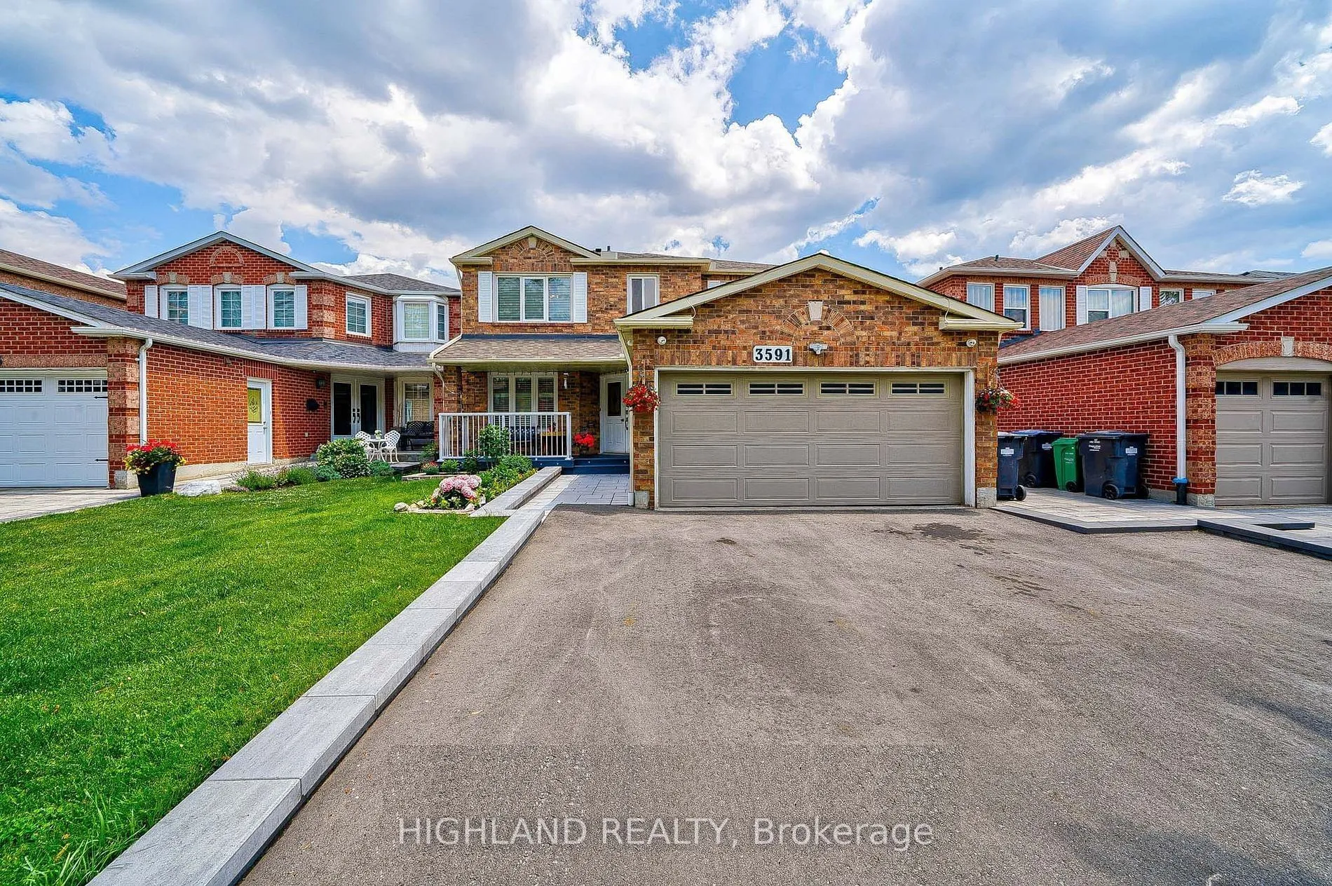 Detached Home For Lease | W13575070