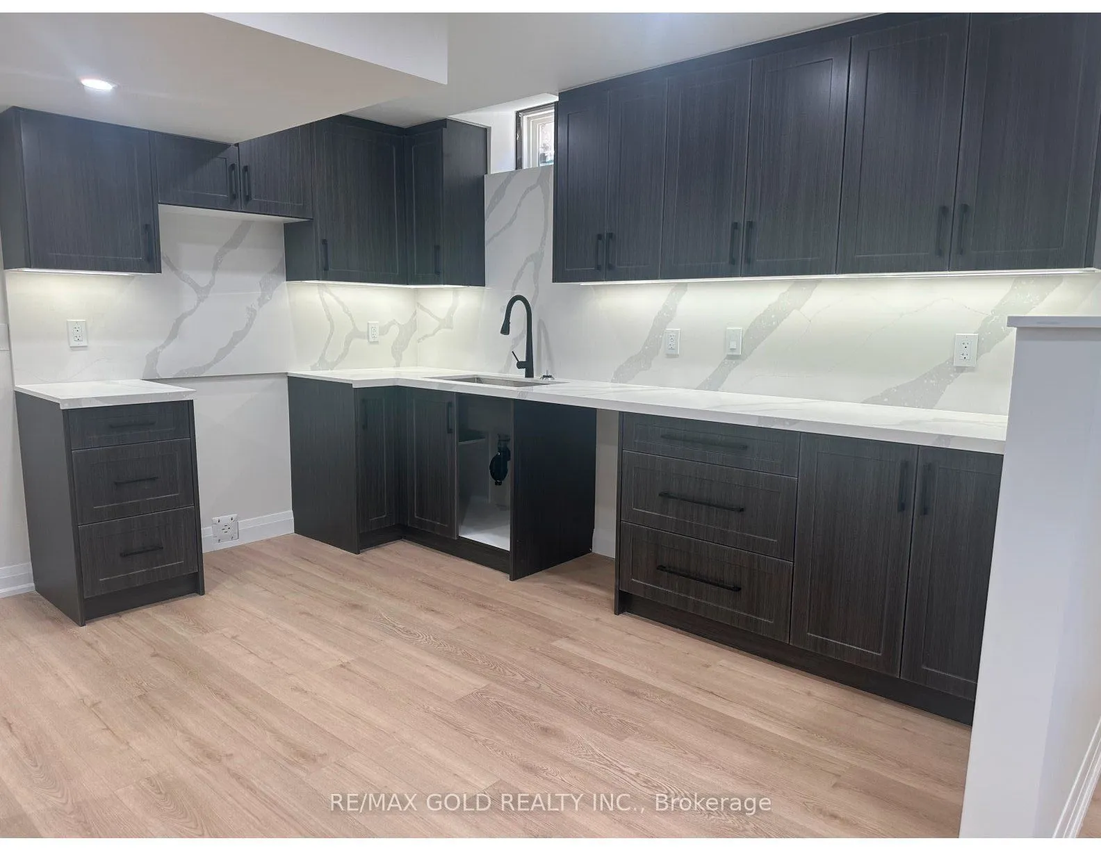 Detached Home For Lease | W13578014