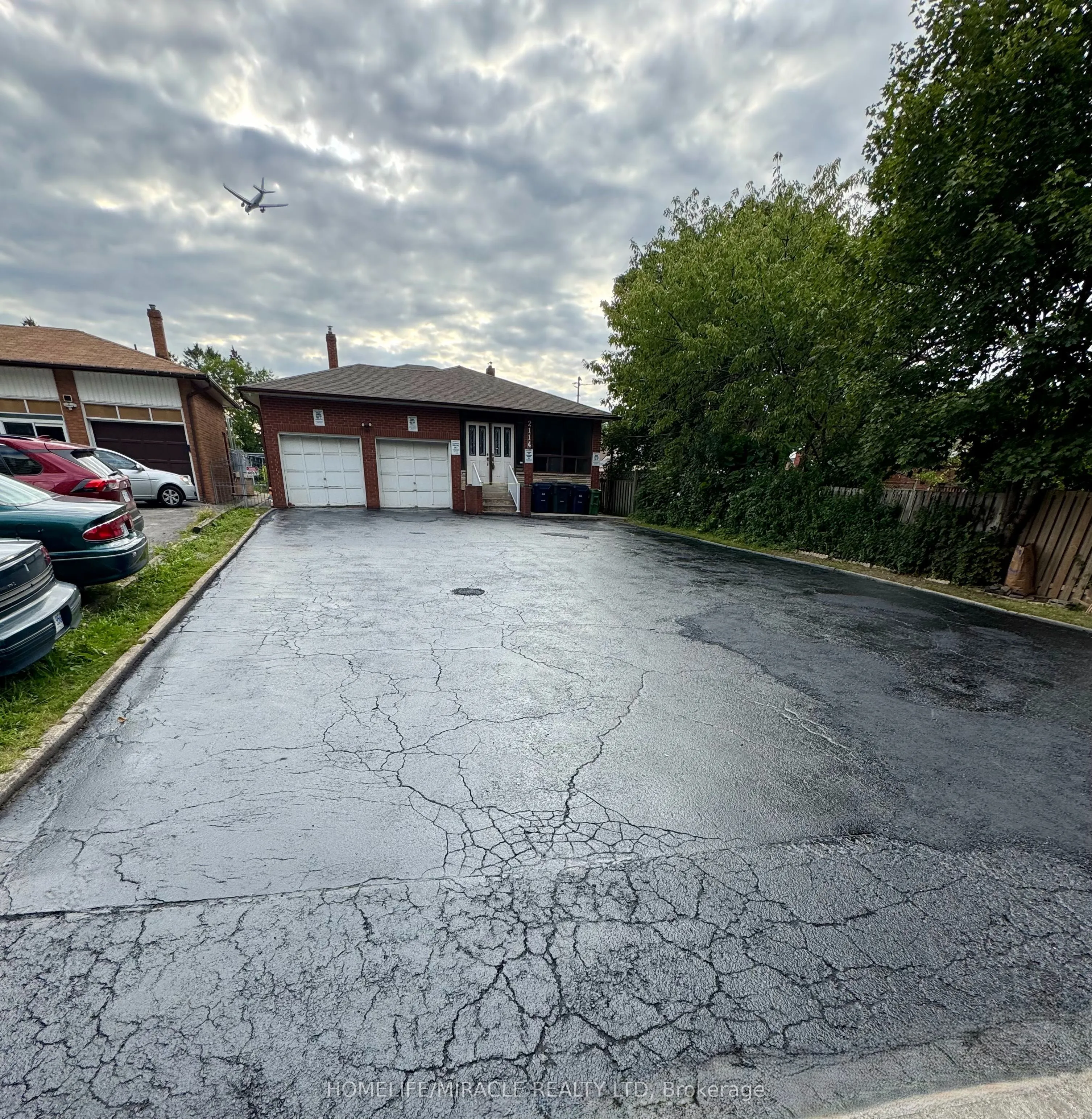 Detached Home For Lease | W13579102