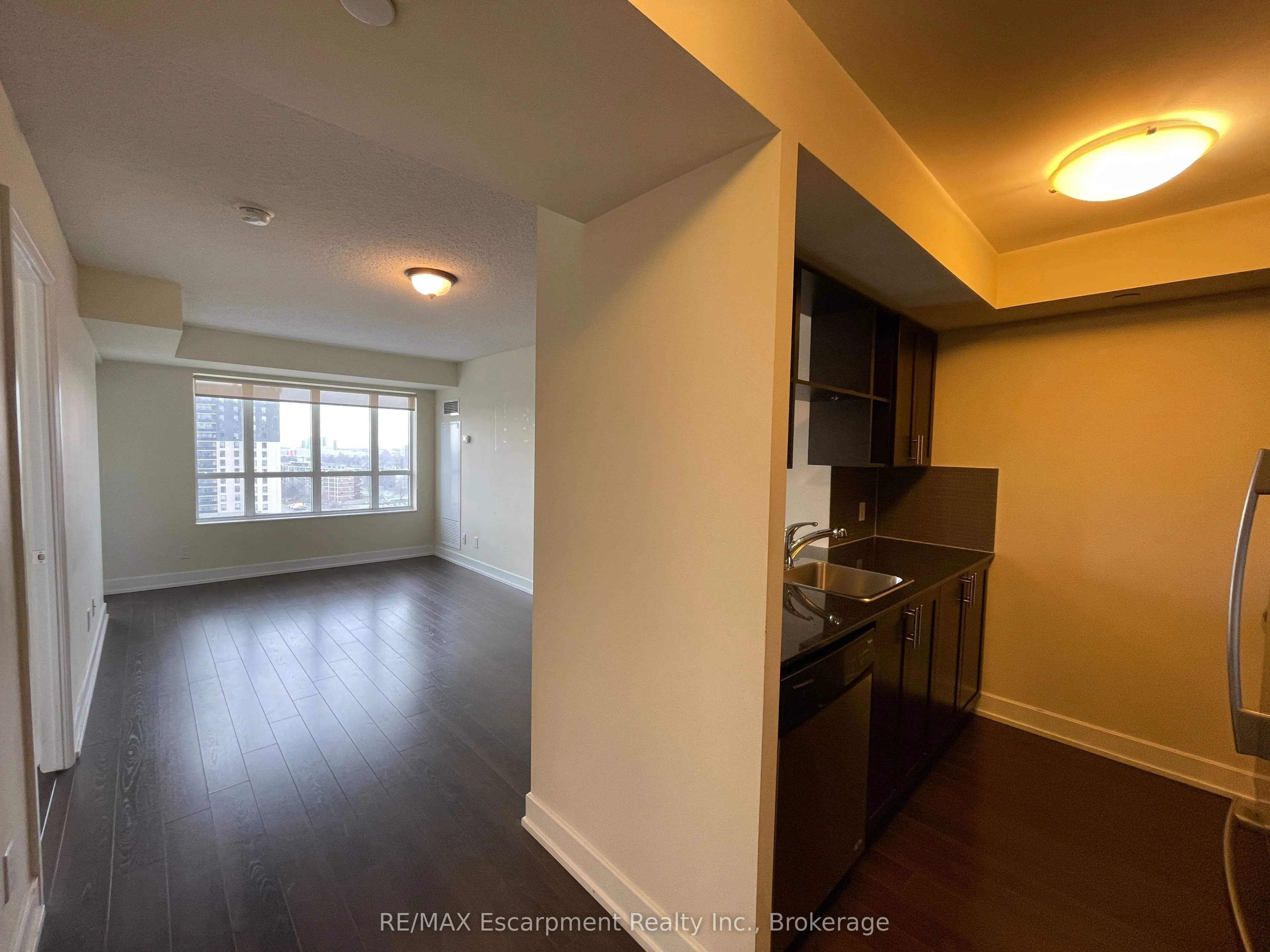 Property For Lease | W13580332