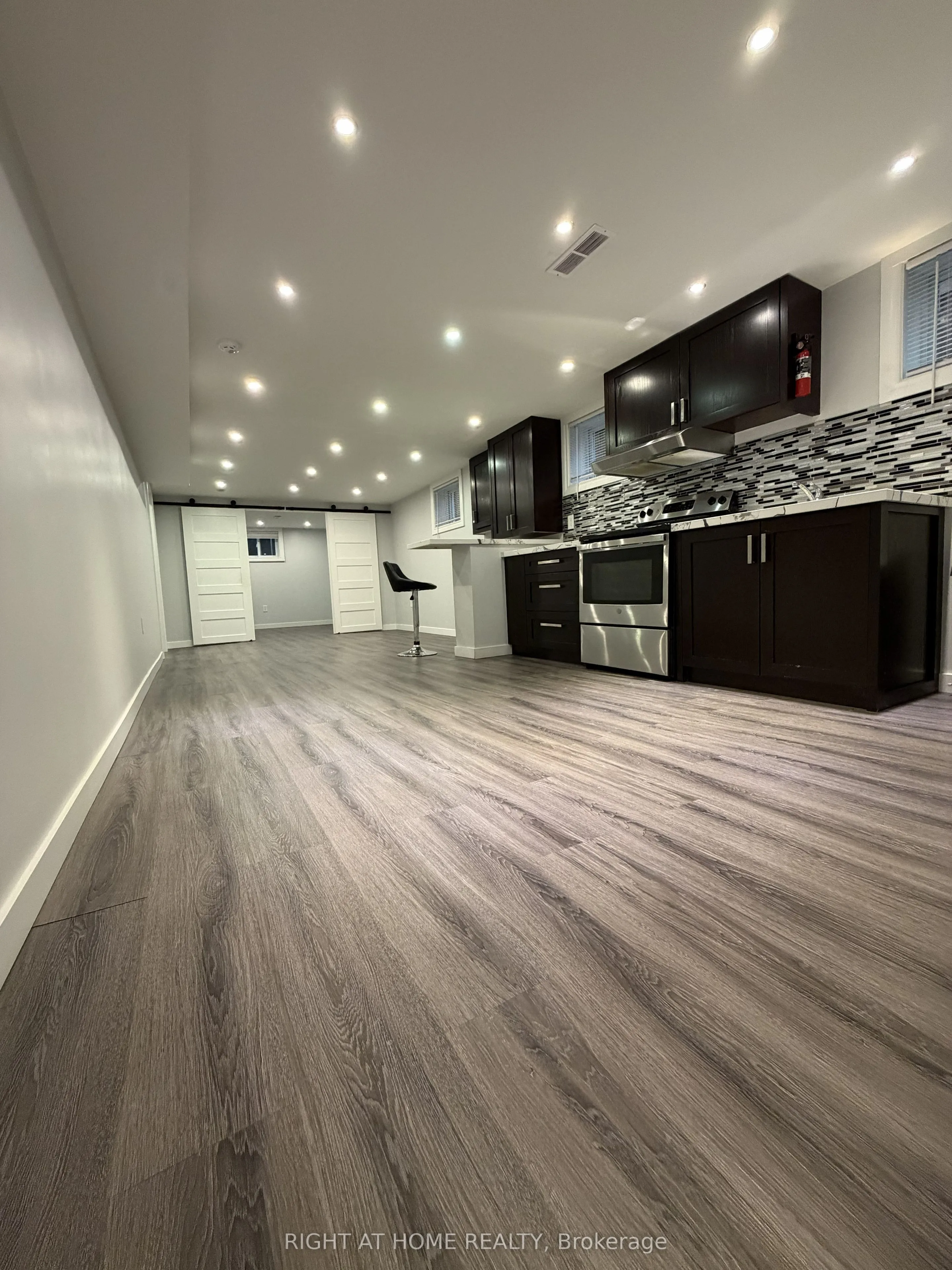 Property For Lease | W13581364