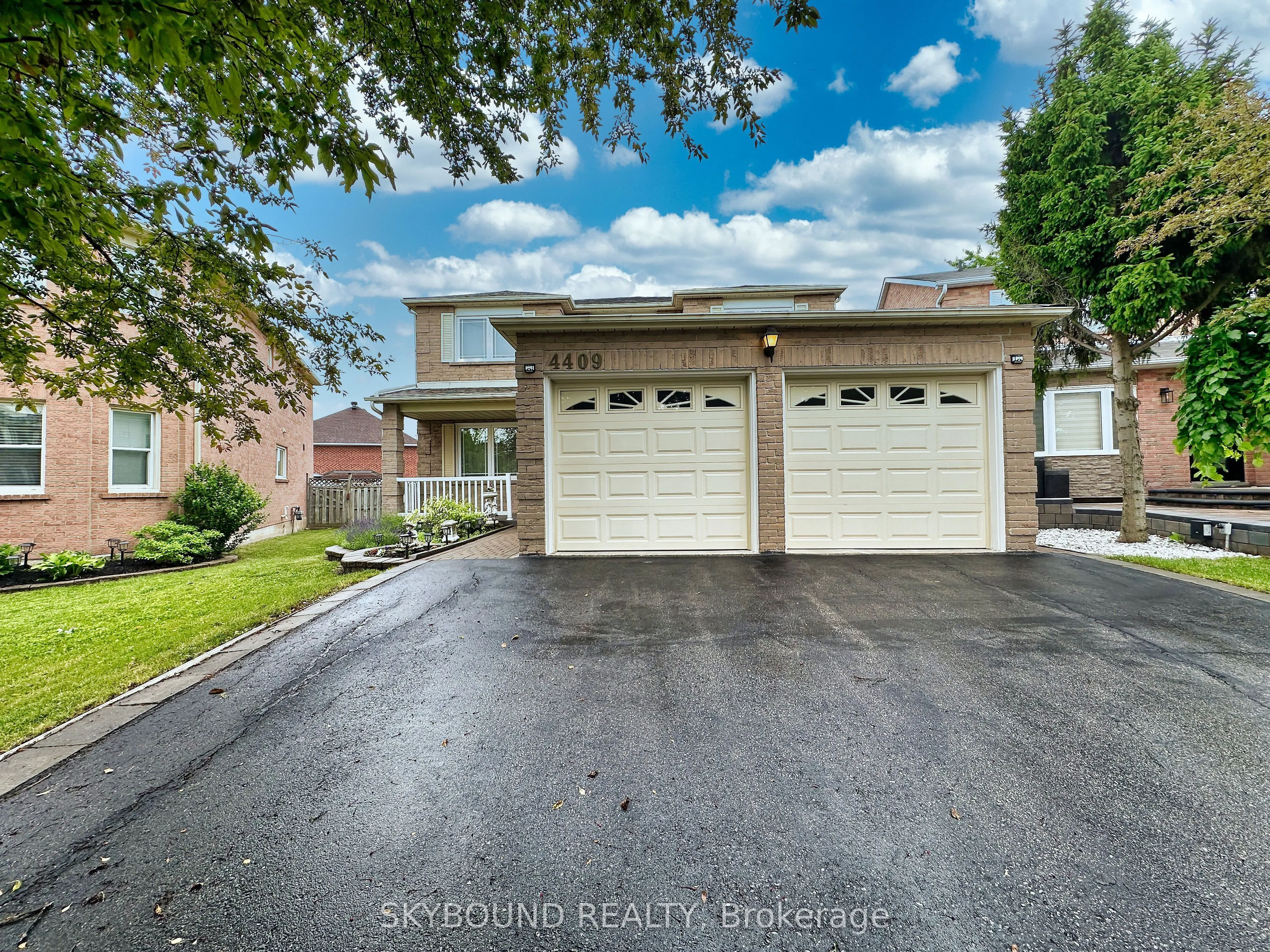 Detached Home For Sale | W13583092