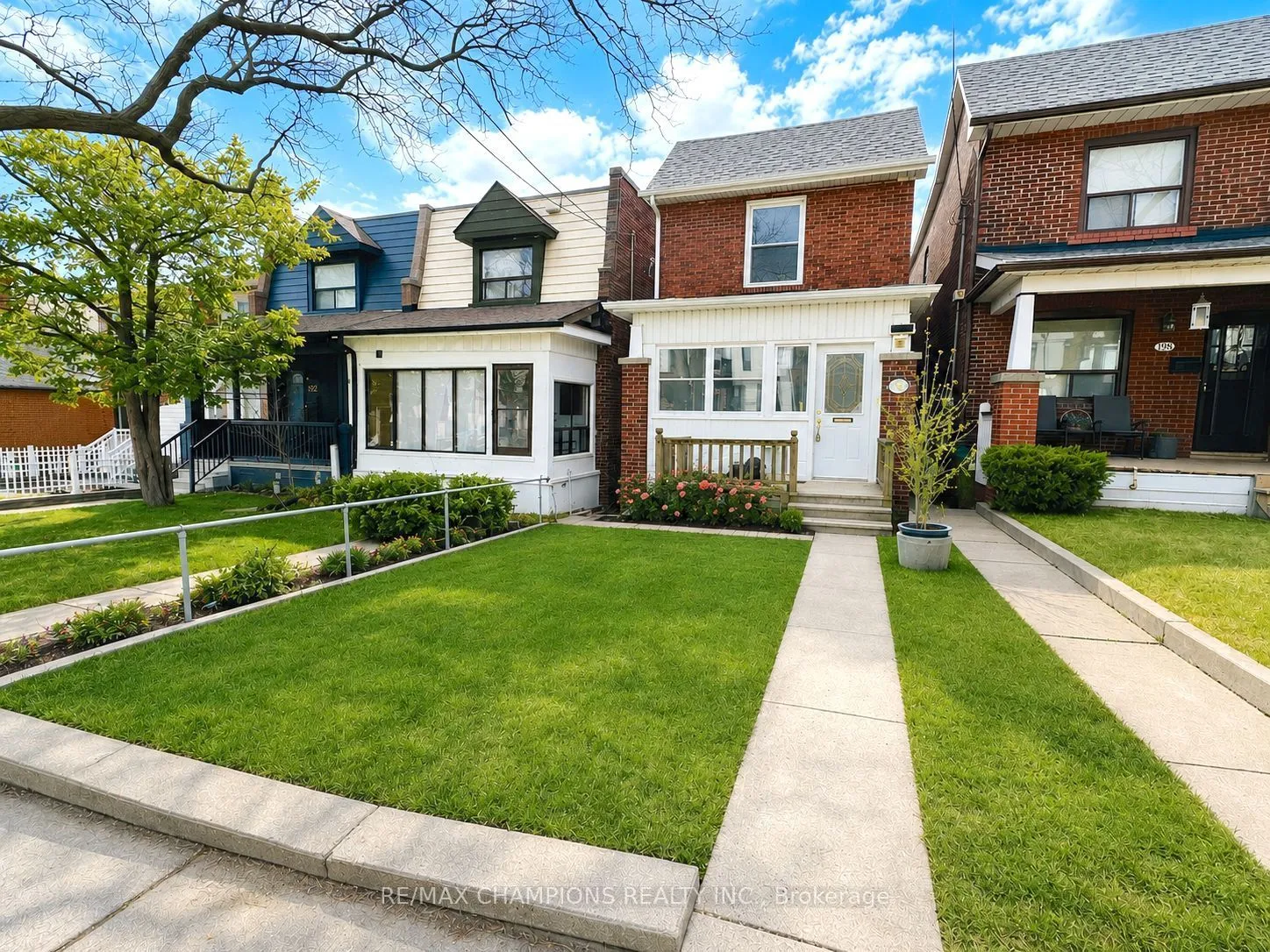Detached Home For Lease | W13583374