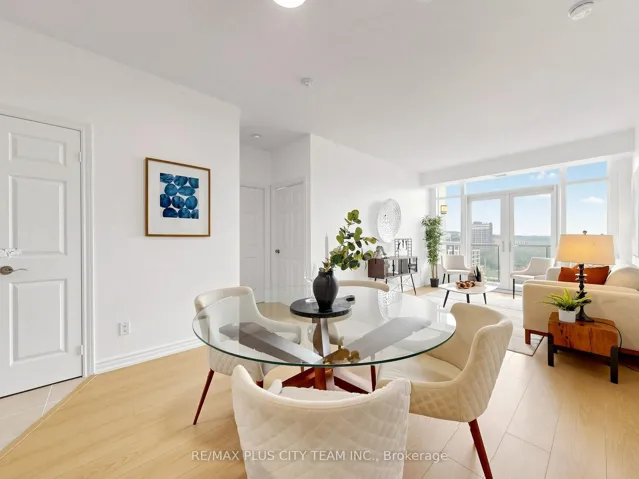 1135 Royal York Road, Toronto W08, ON M9A 0C3