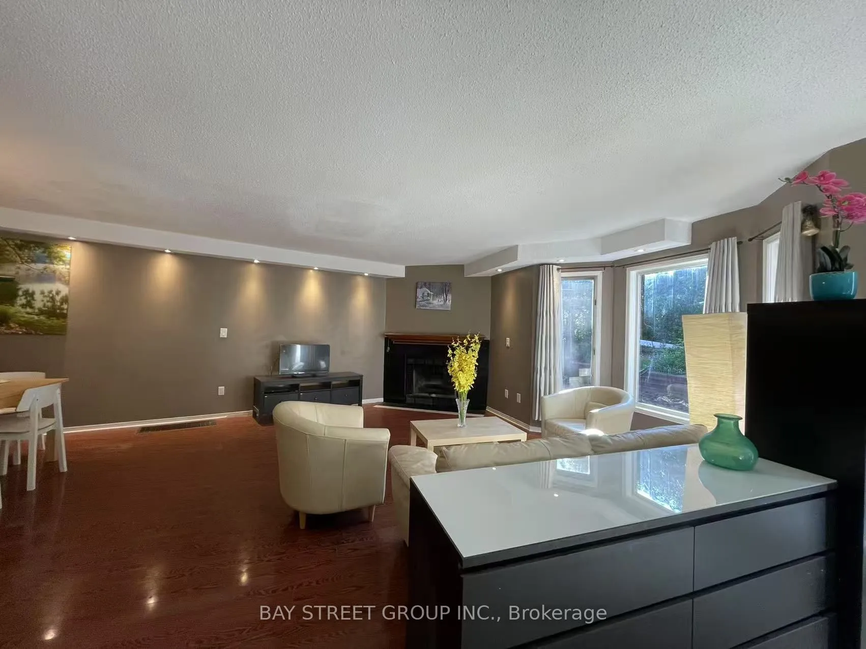 Property For Lease | W13586664