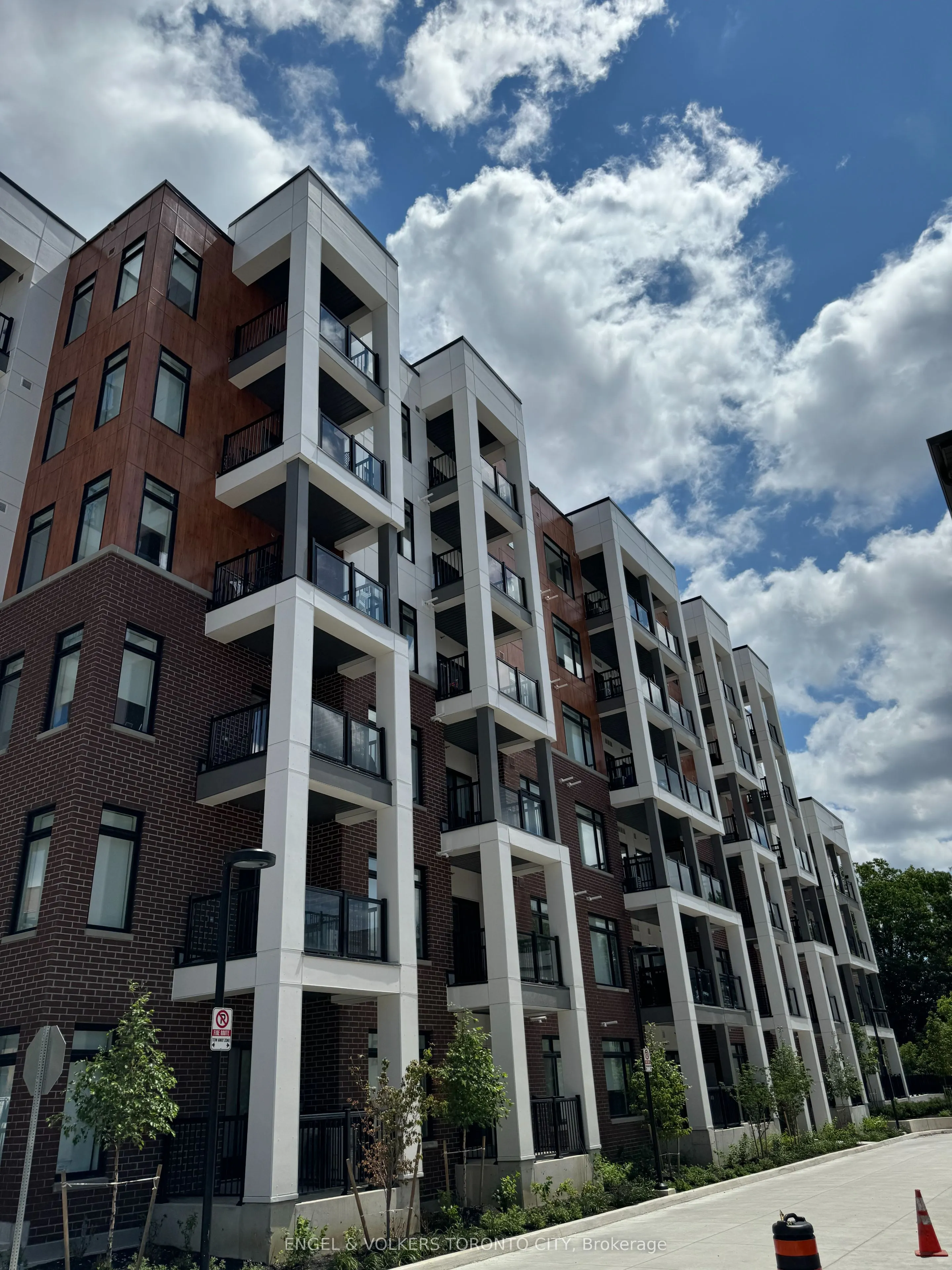 Property For Lease | W13590658