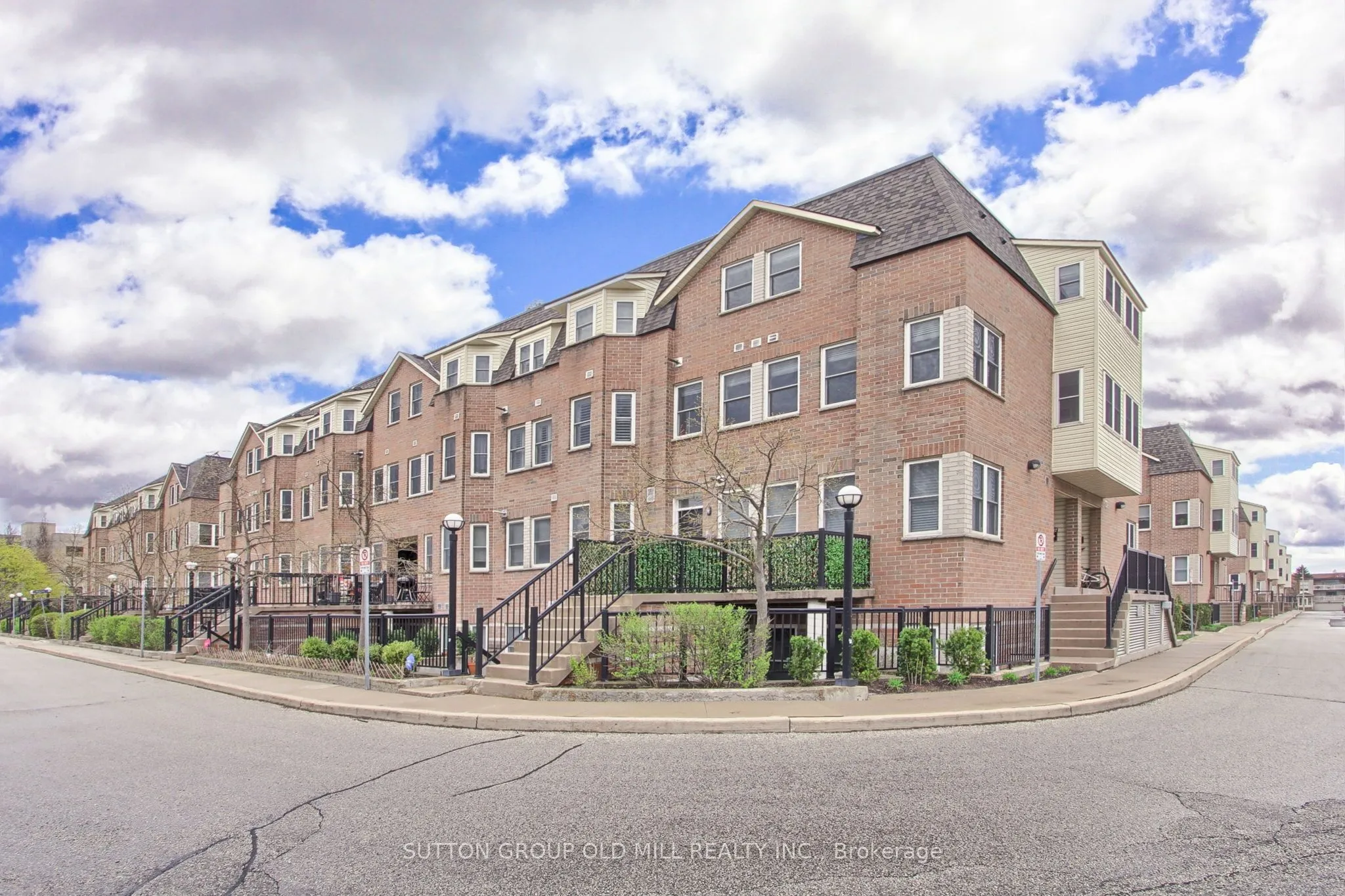 Property For Sale | W13592272