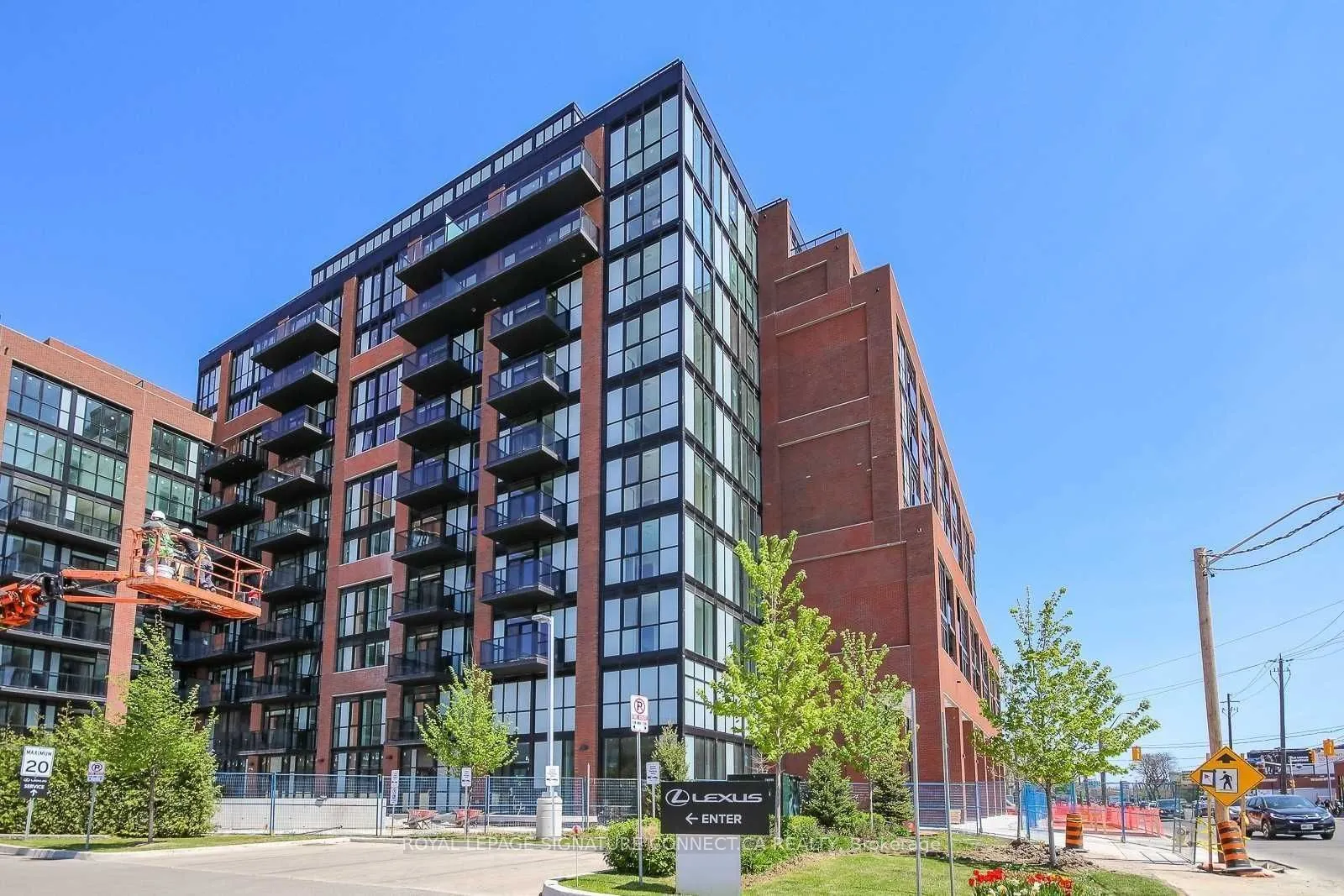 Property For Lease | W13594304