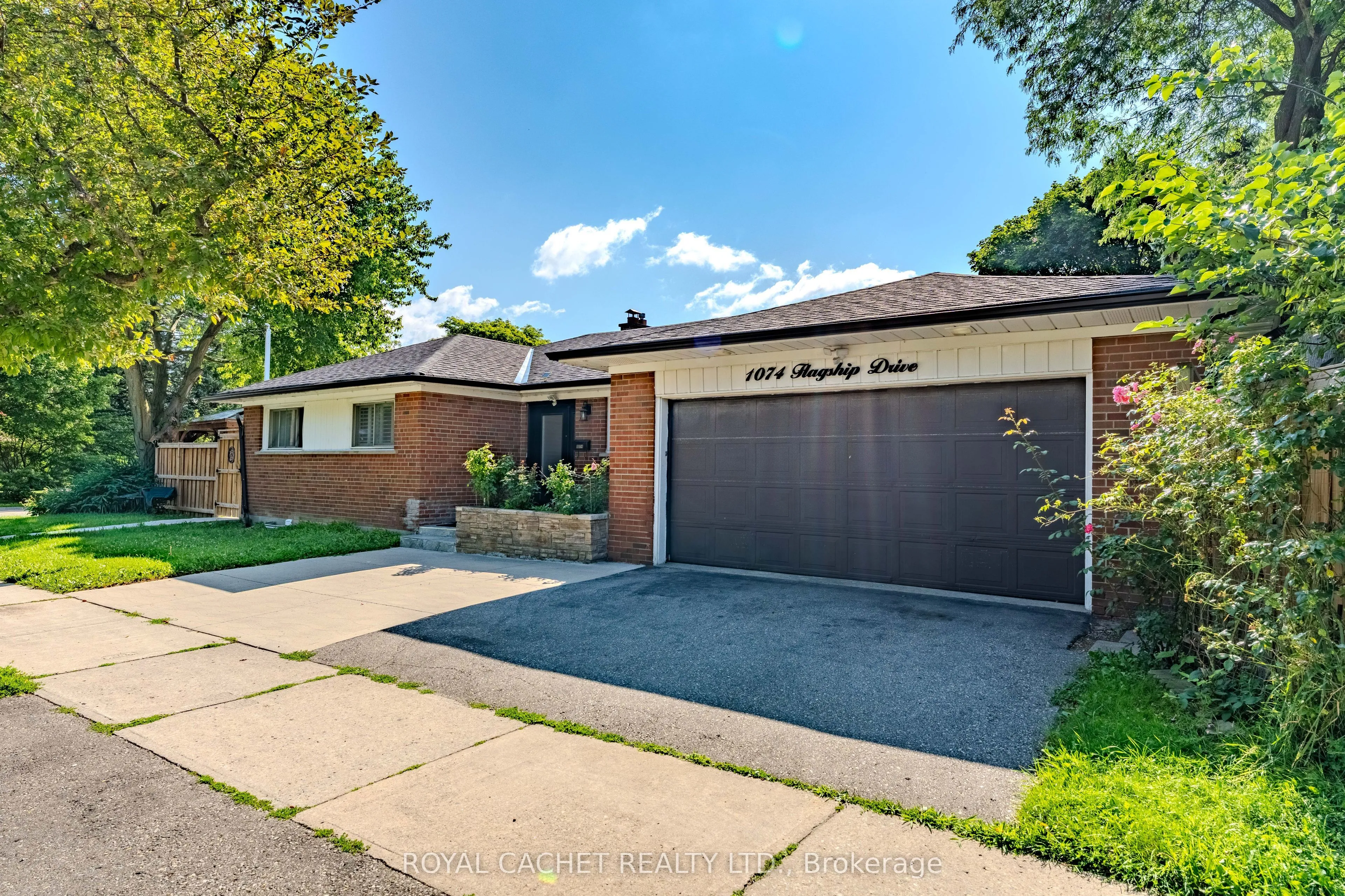 Detached Home For Sale | W13594672