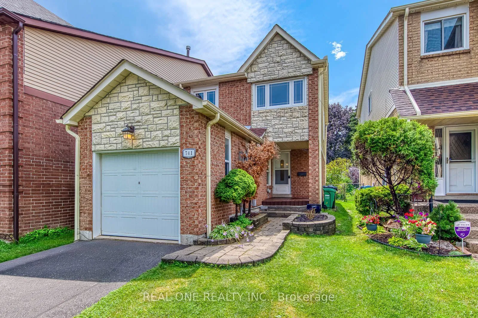 Detached Home For Sale | W13596718