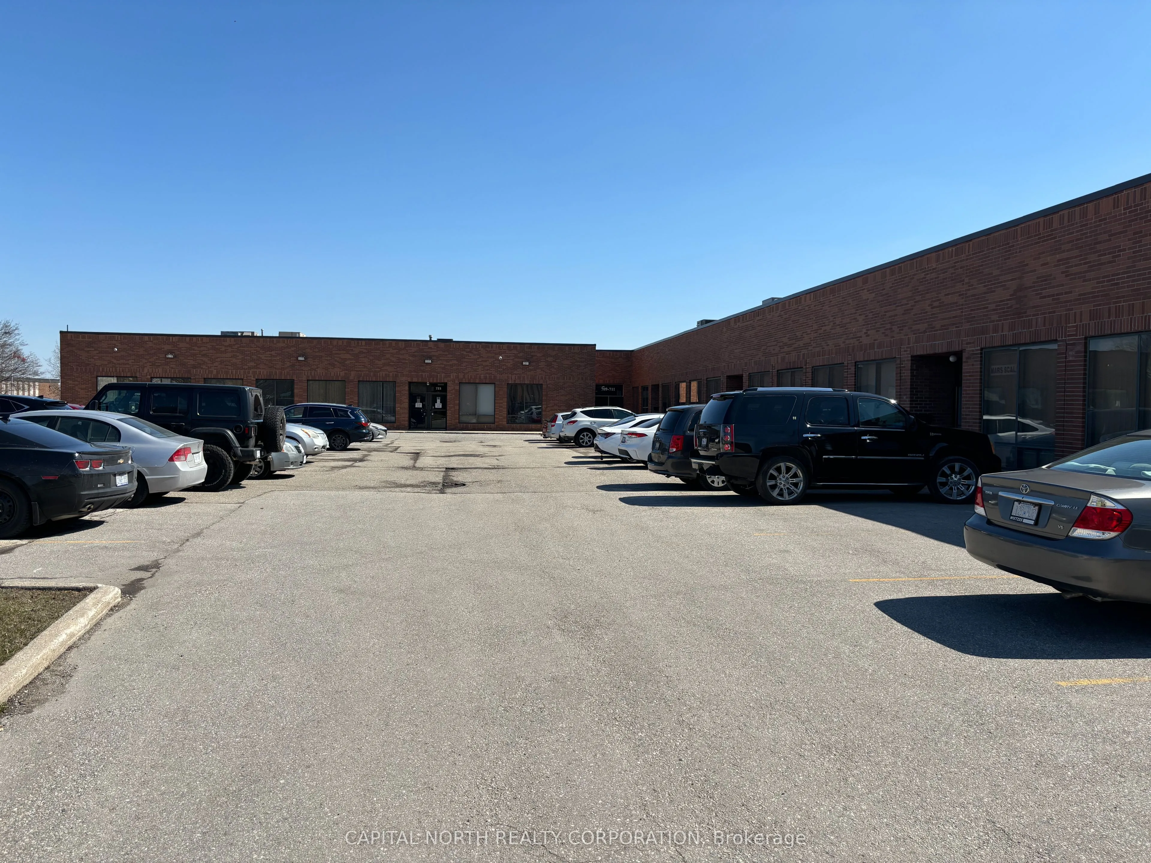 Industrial Property For Lease | W13596804