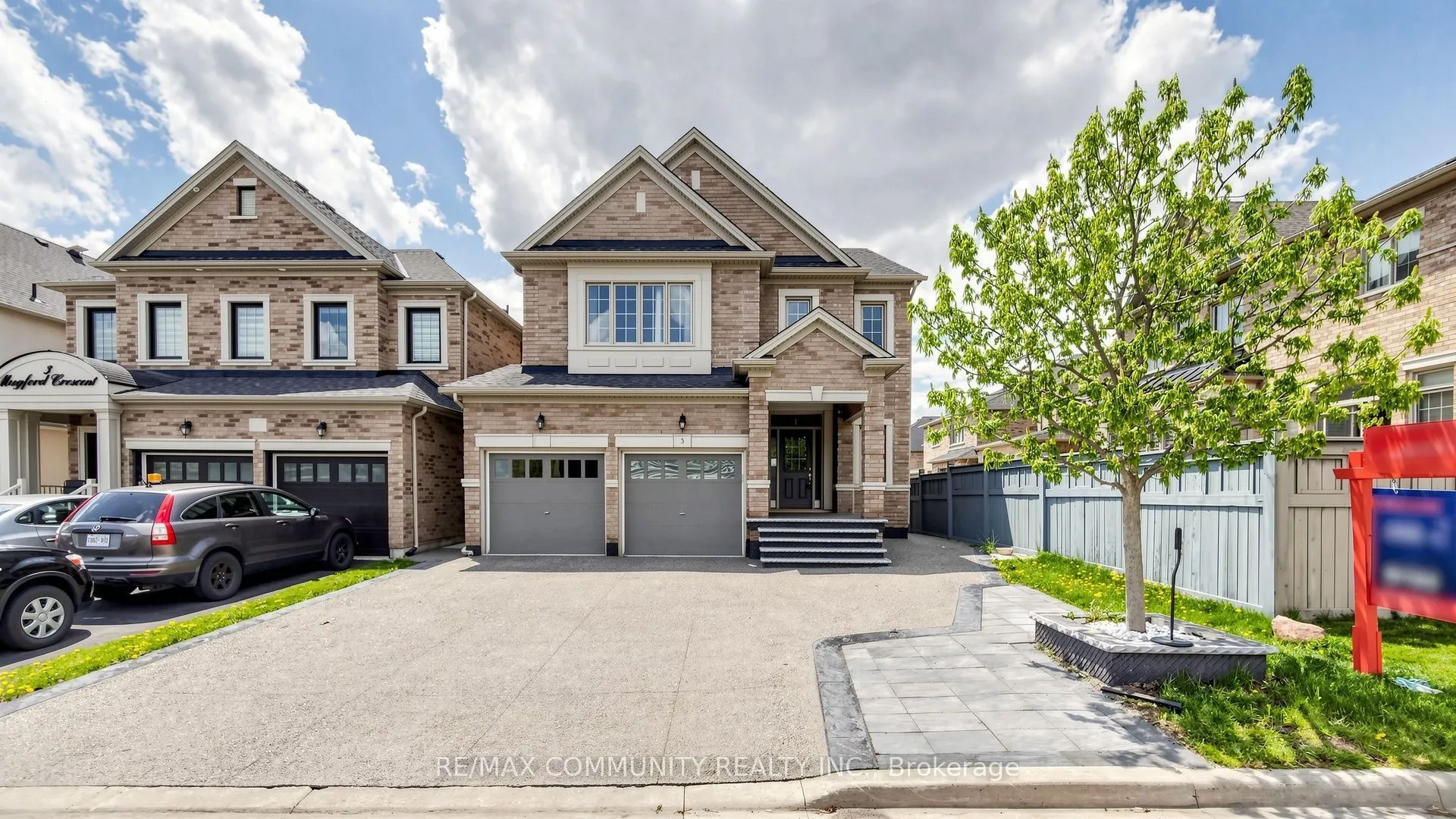 Detached Home For Lease | W13598980