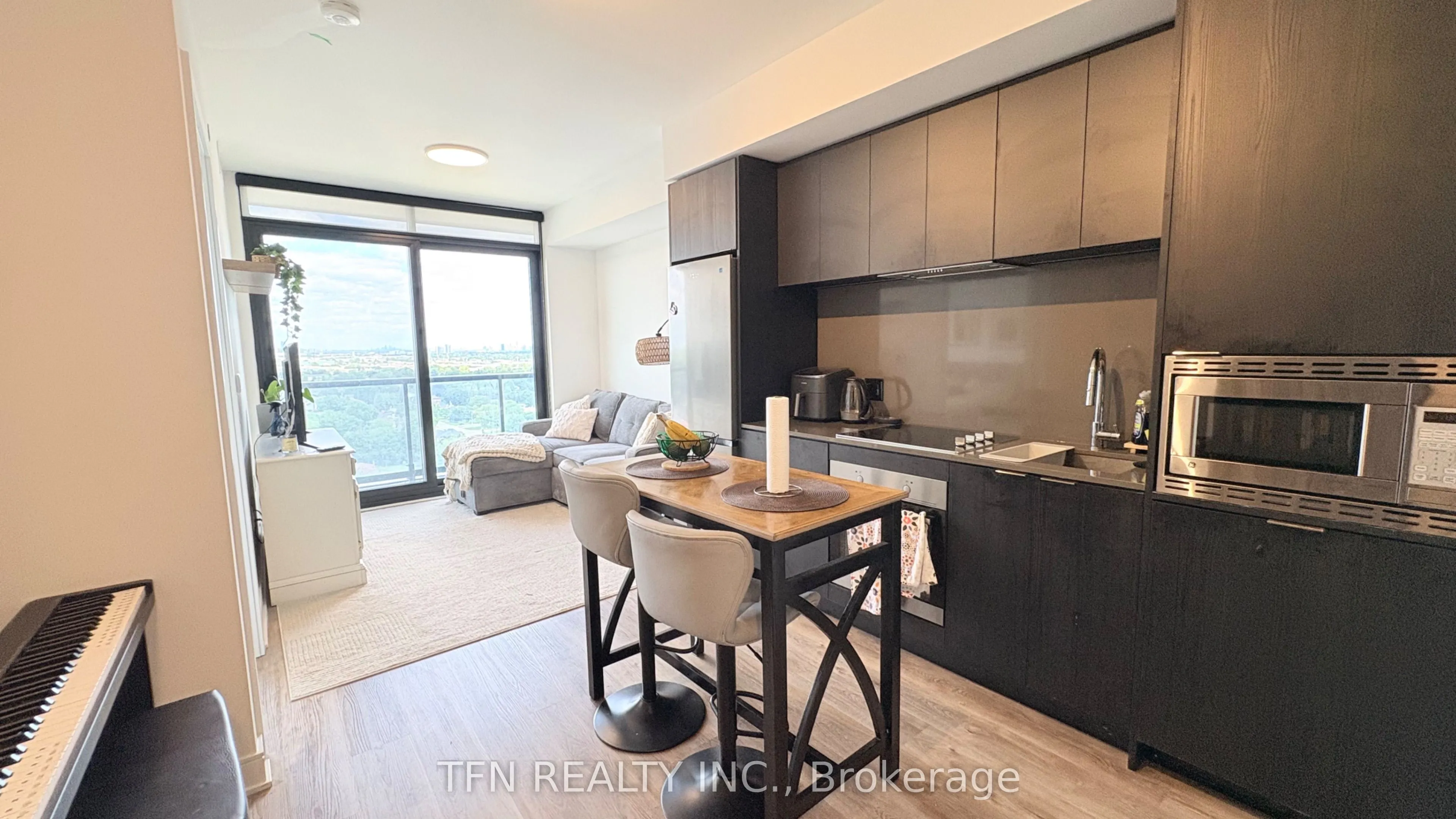 Property For Lease | W13599252