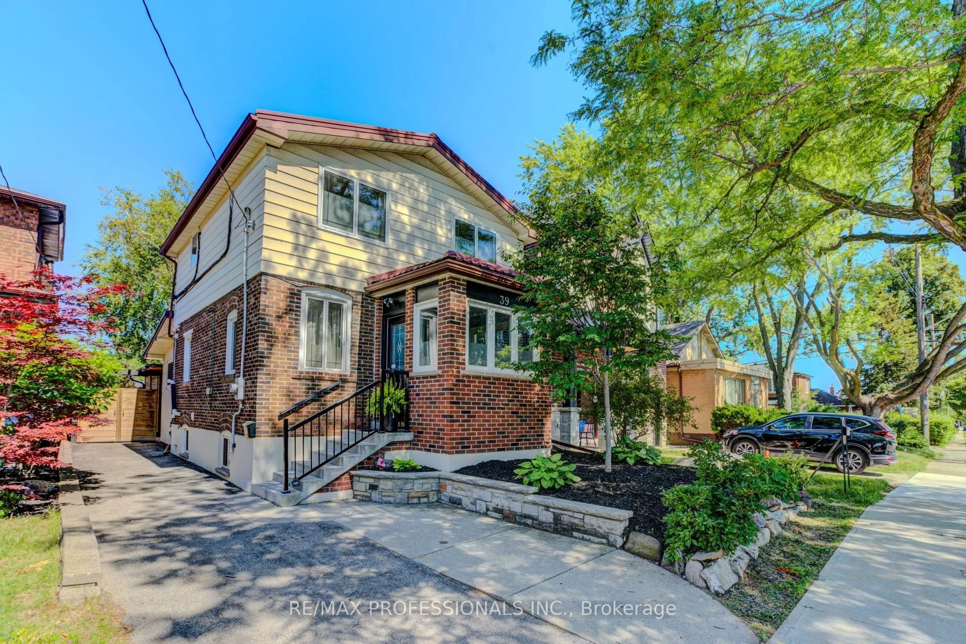 Detached Home For Sale | W13600288