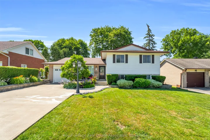 233 Elmore Drive, Halton Hills, ON L7J 1T8