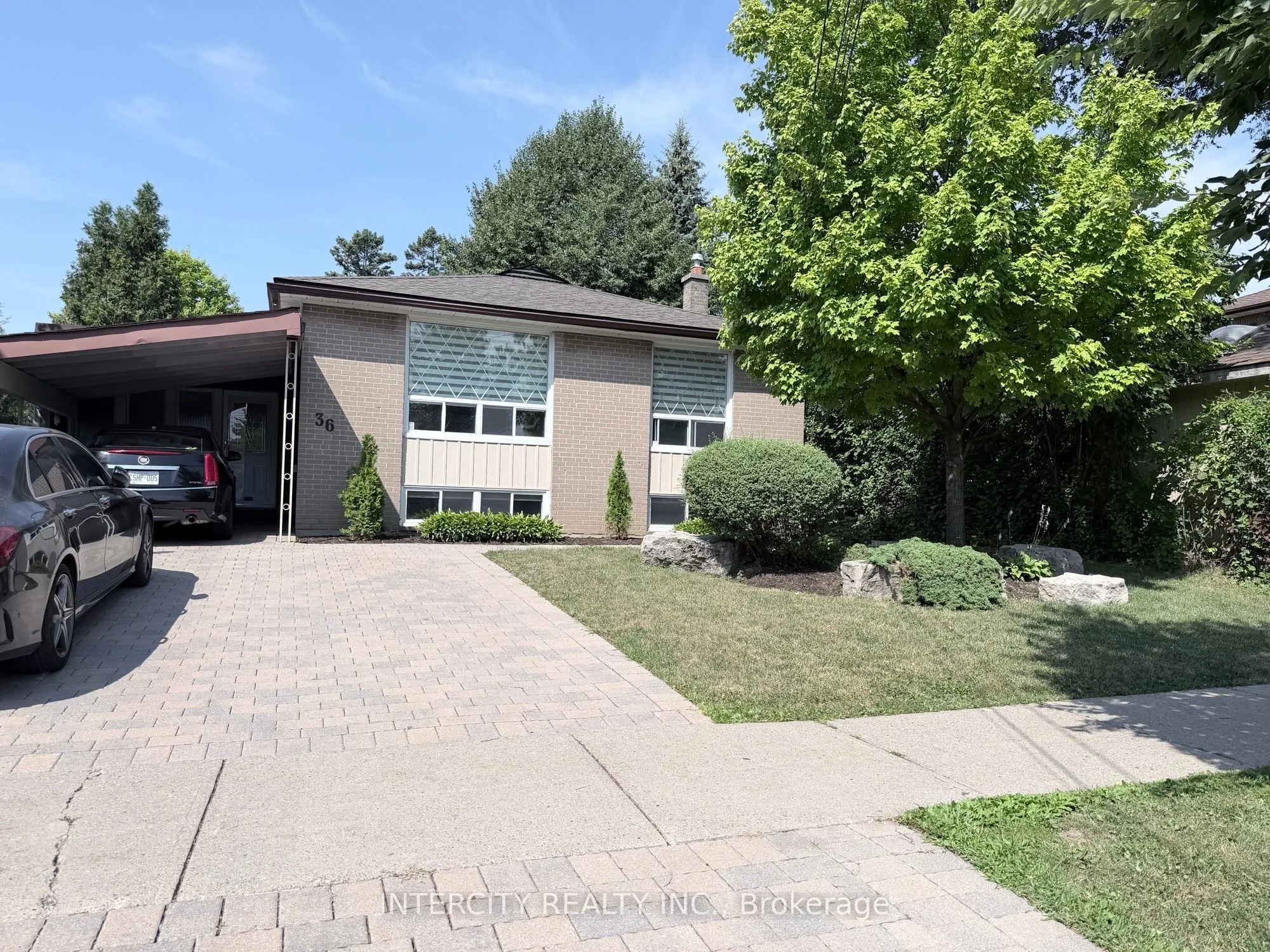Detached Home For Lease | W13609244