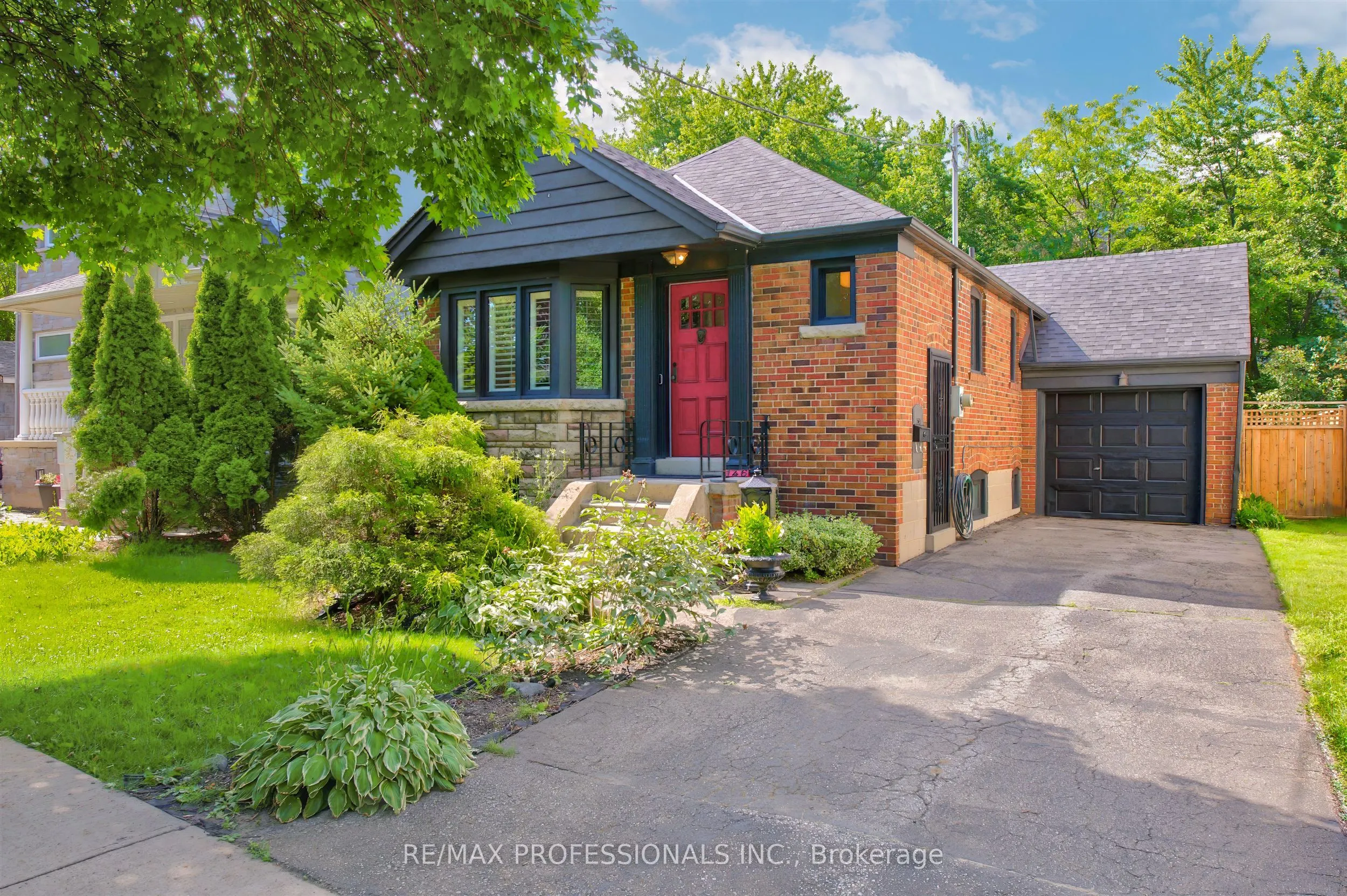 Detached Home For Sale | W13610000