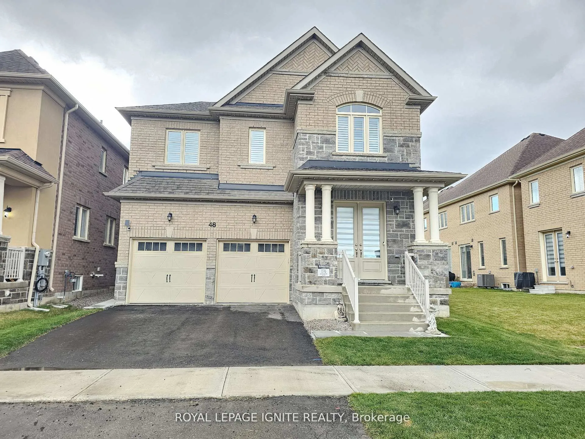 Detached Home For Lease | W13610654