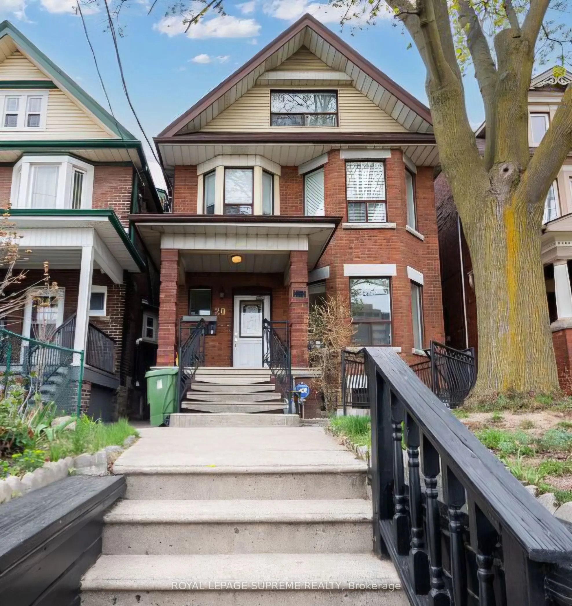 Detached Home For Lease | W13611772