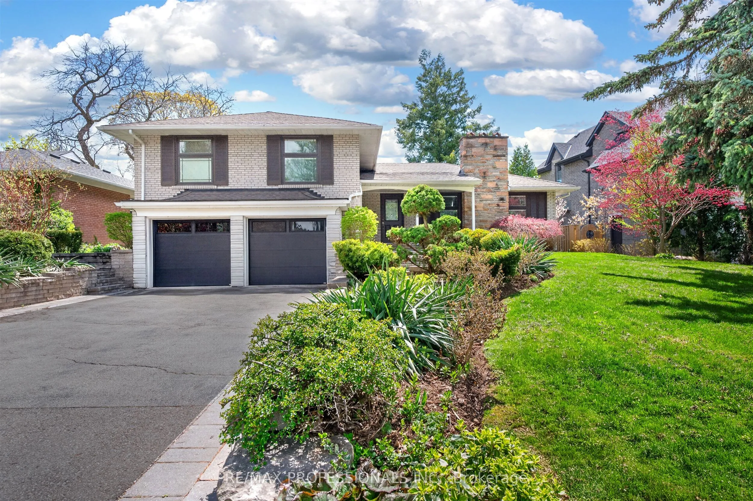 Detached Home For Lease | W13612330