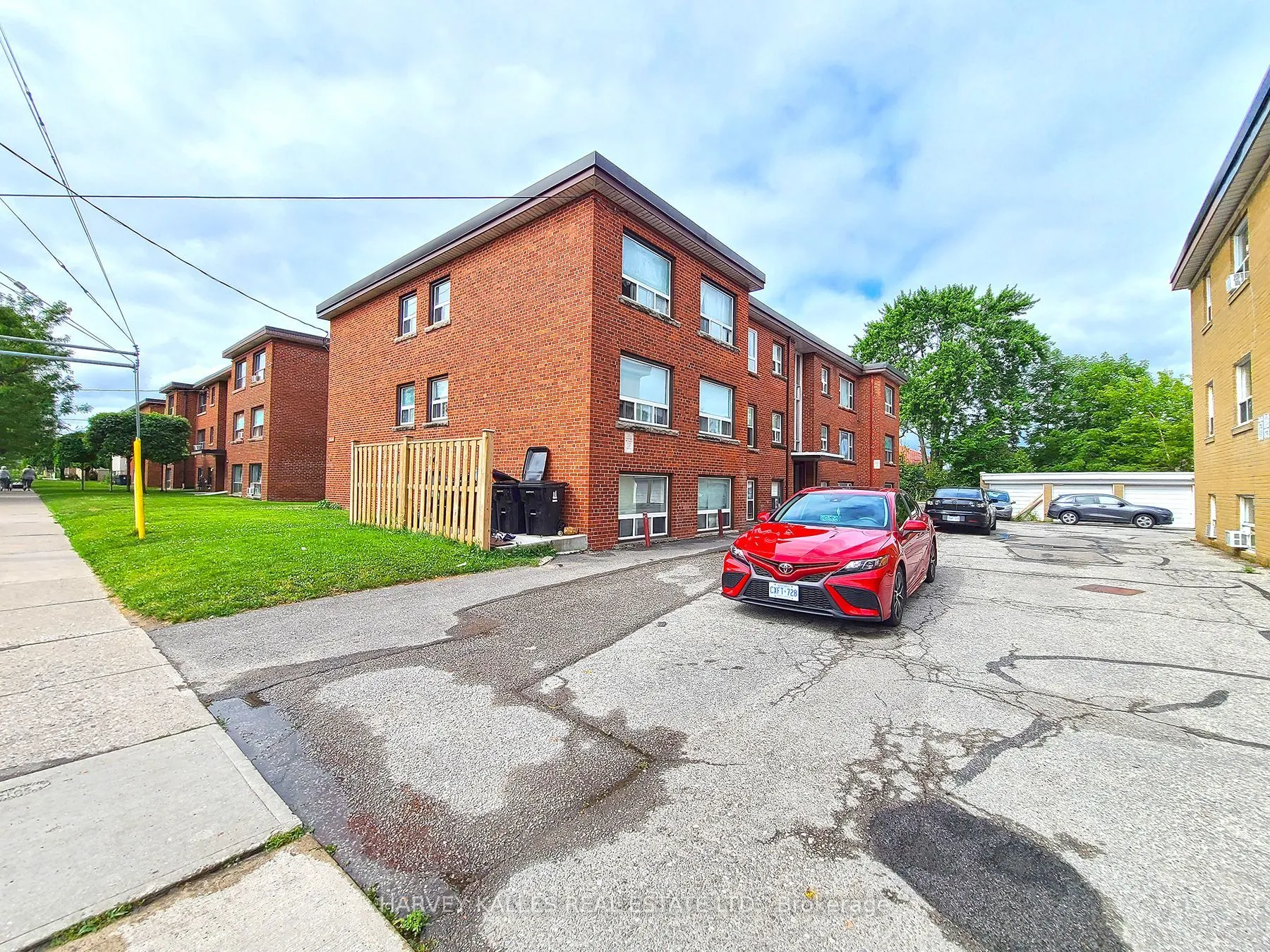 Multiplex For Lease | W13613052