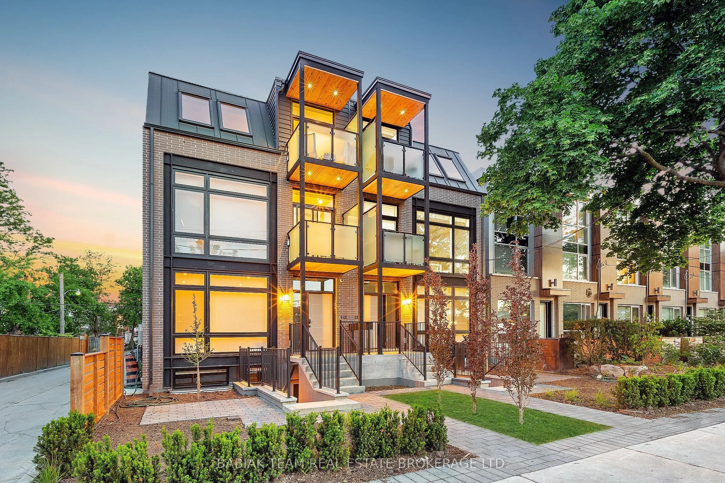 Multiplex For Lease | W13613360