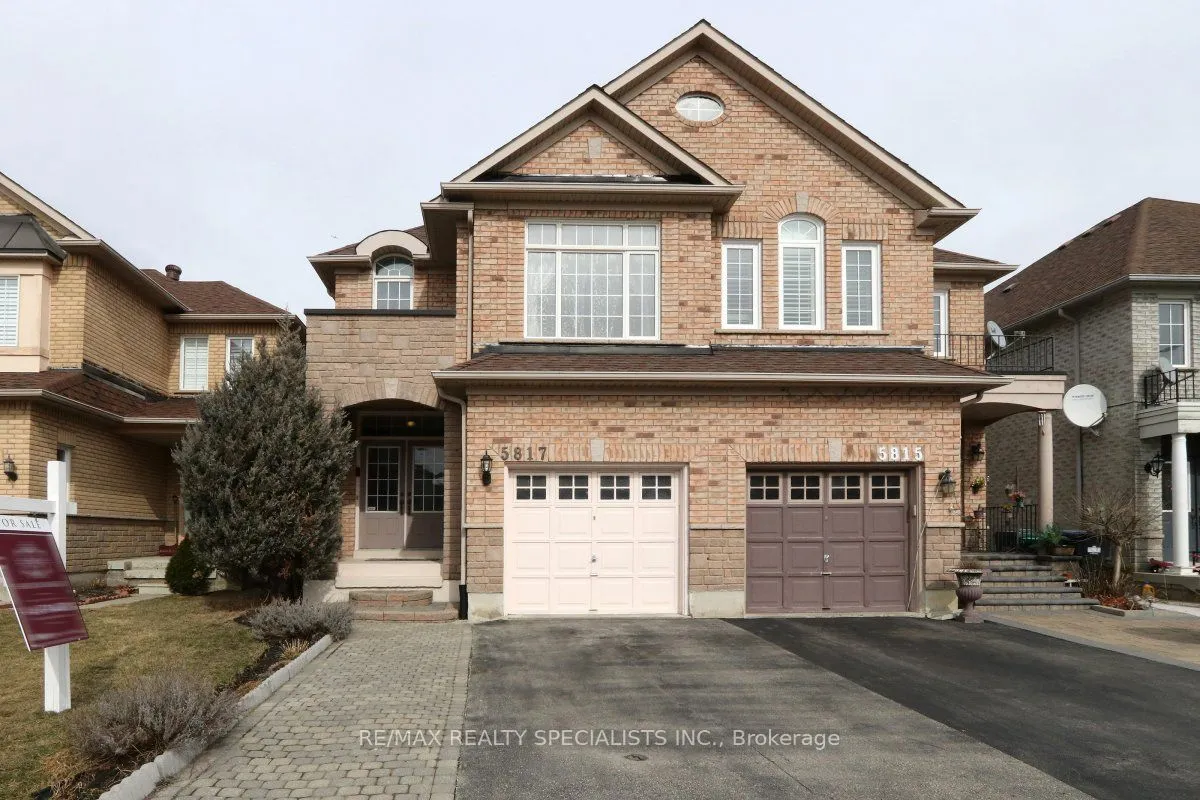 Semi-Detached Home For Lease | W13618016