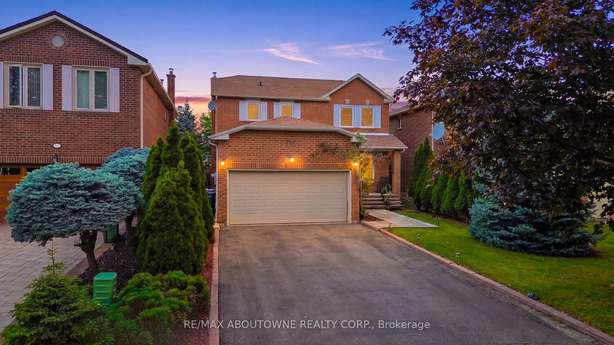 Detached Home For Lease | W13618160