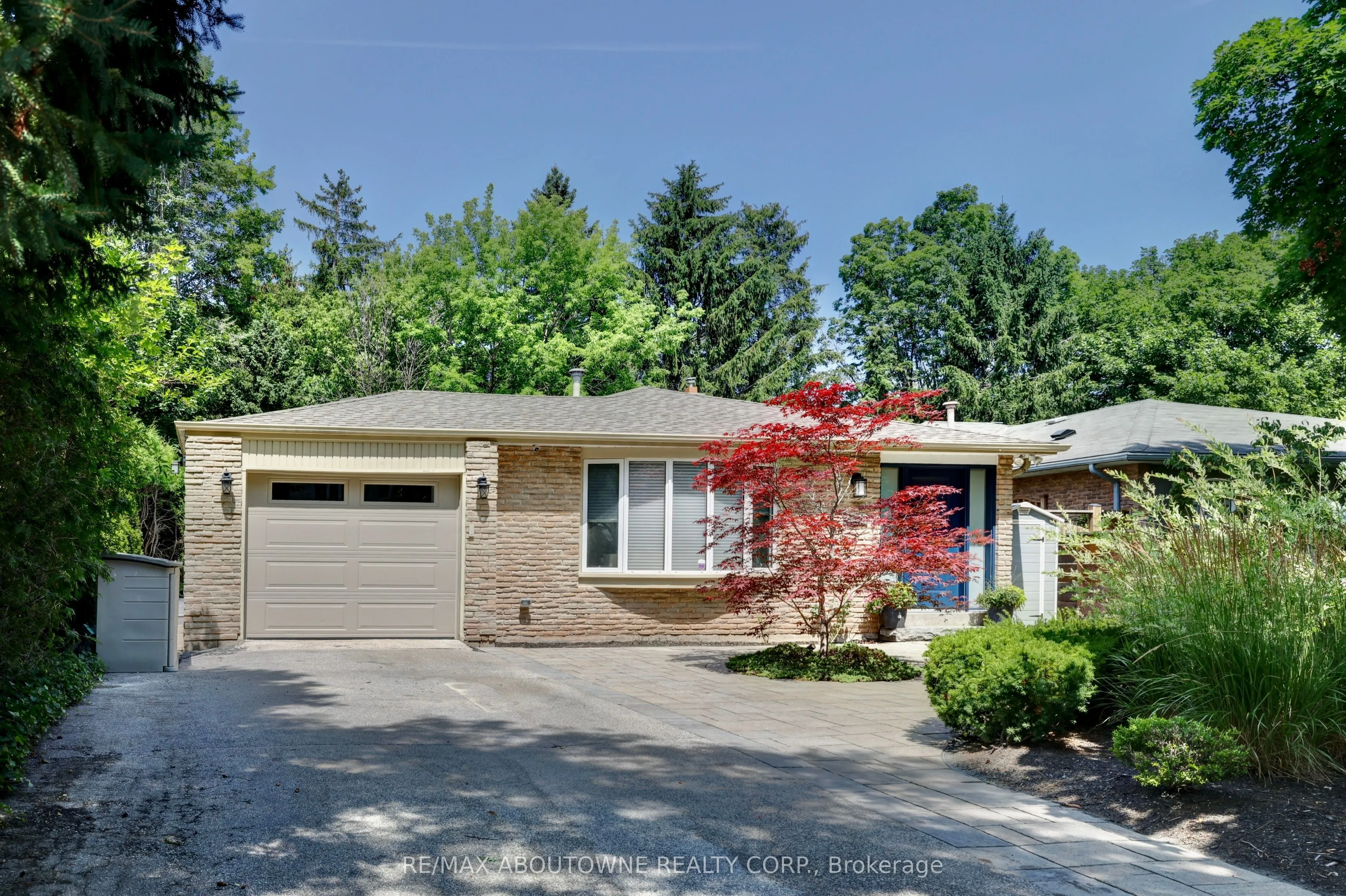 Detached Home For Lease | W13619198