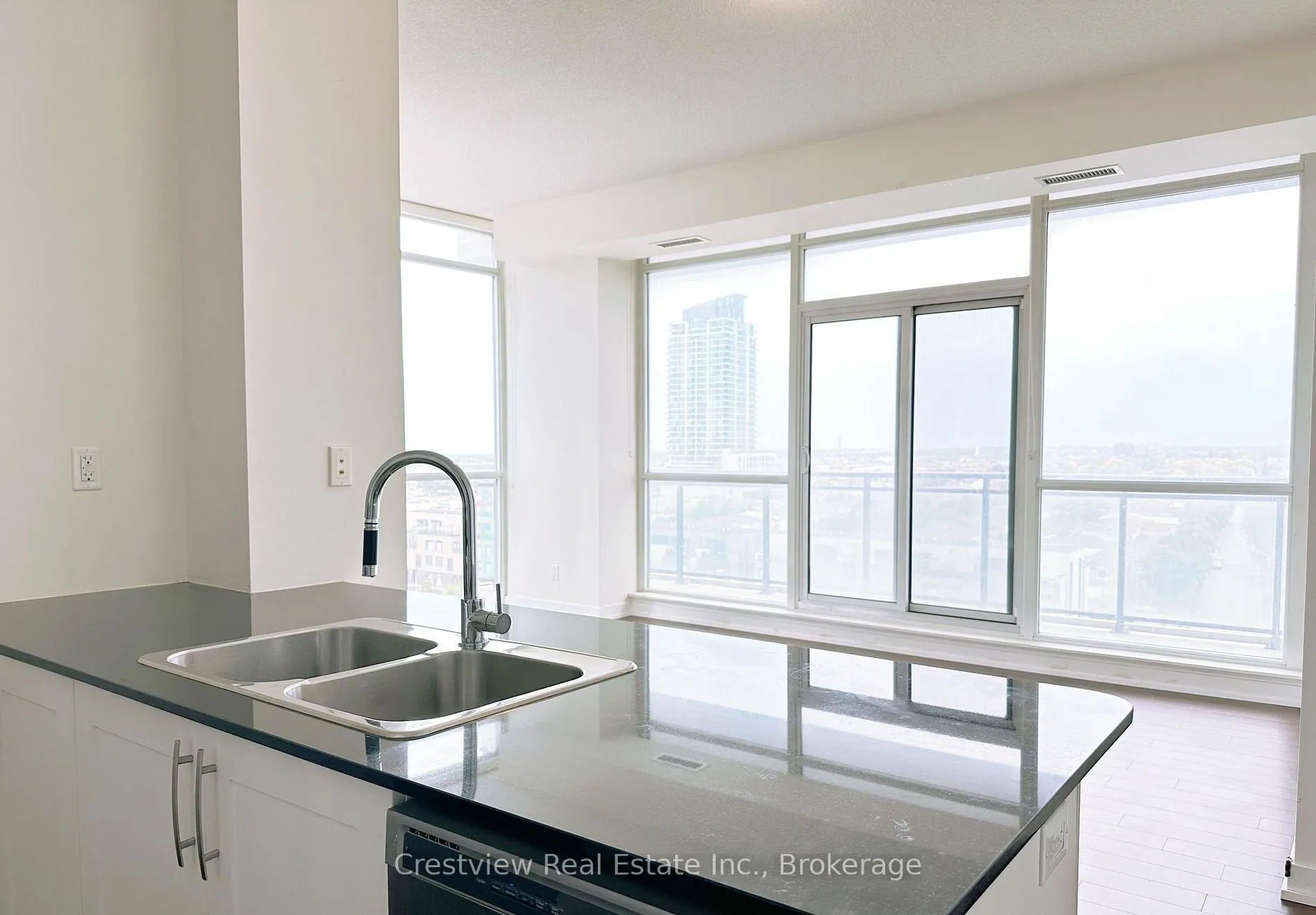 Property For Lease | W13619644