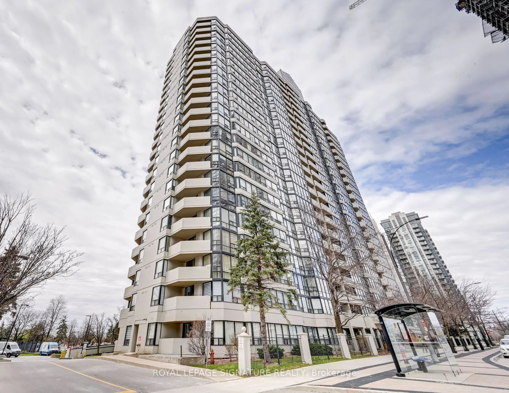 Property For Sale | W13619808