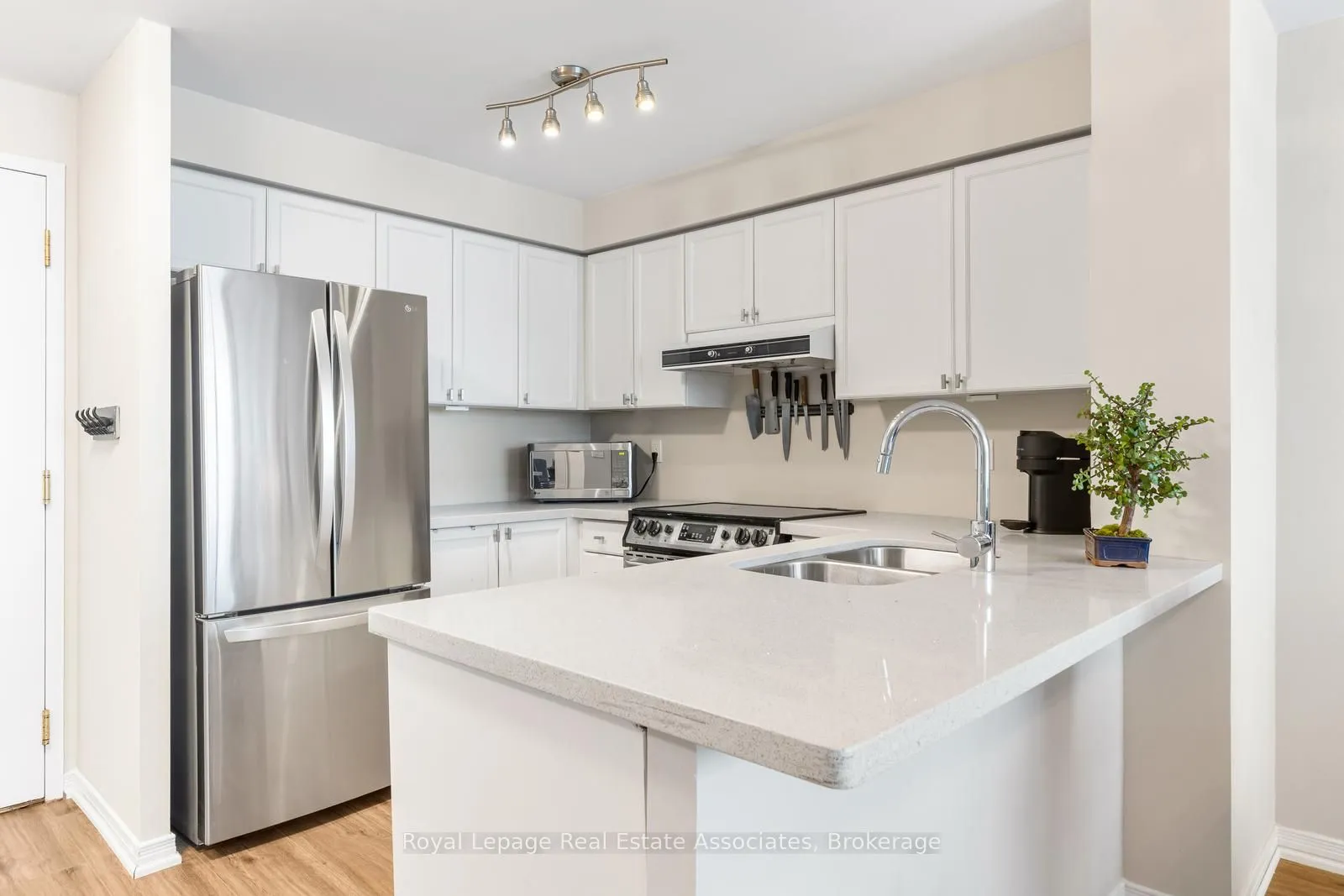 Property For Sale | W13621972