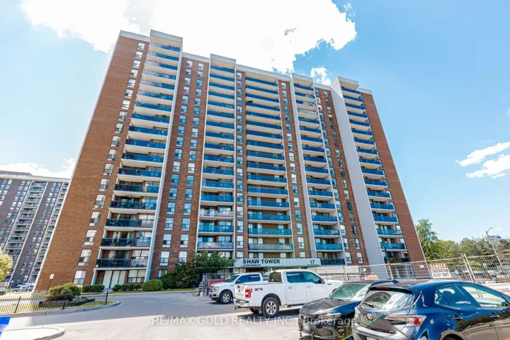 17 Knightsbridge Road, Brampton, ON L6T 3X9