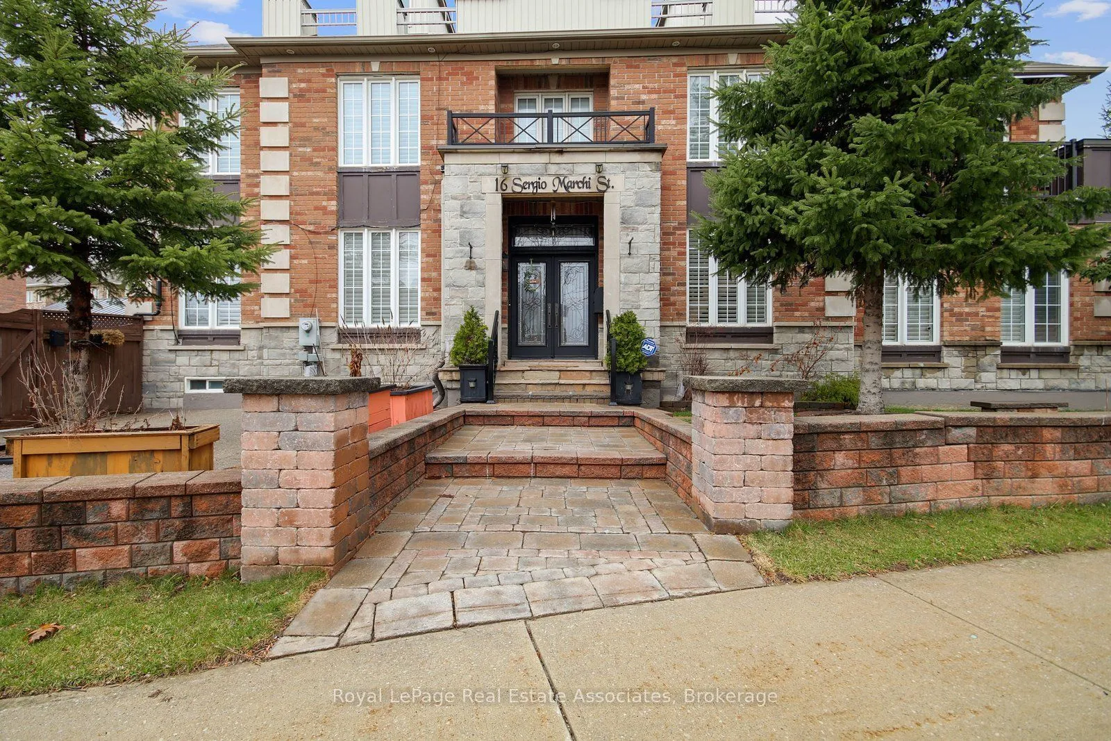 Detached Home For Lease | W13625740