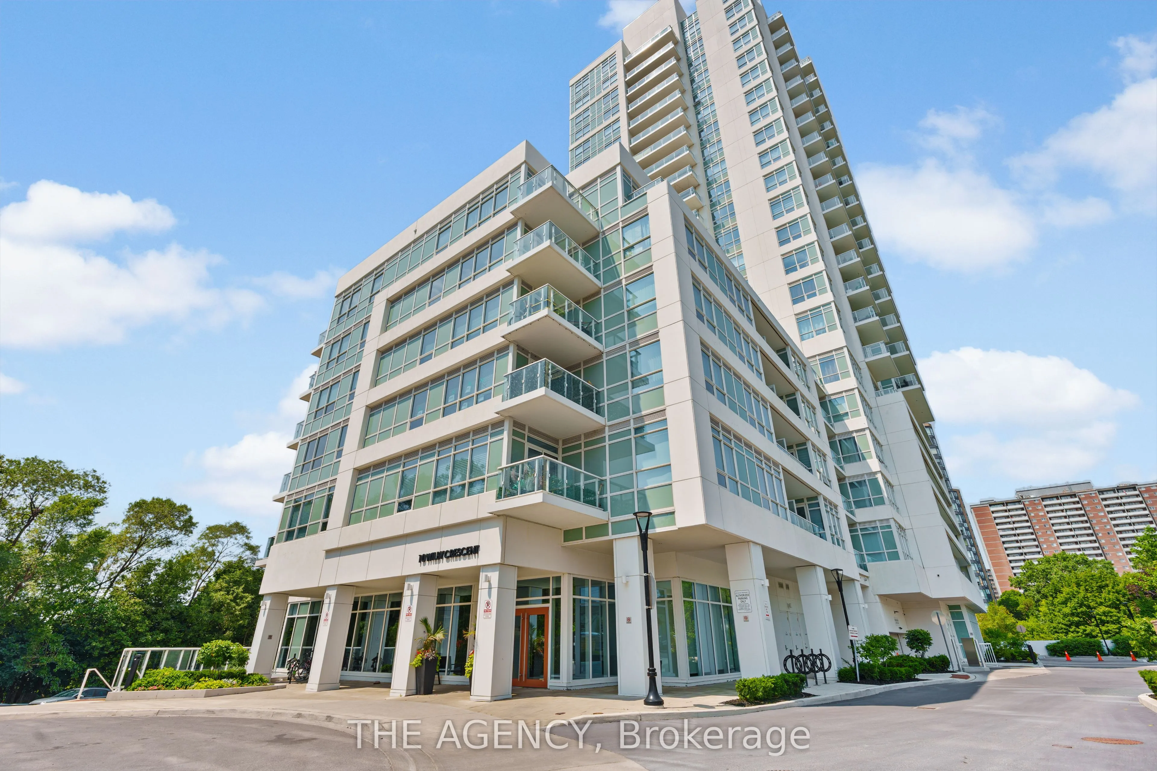 Property For Lease | W13626532