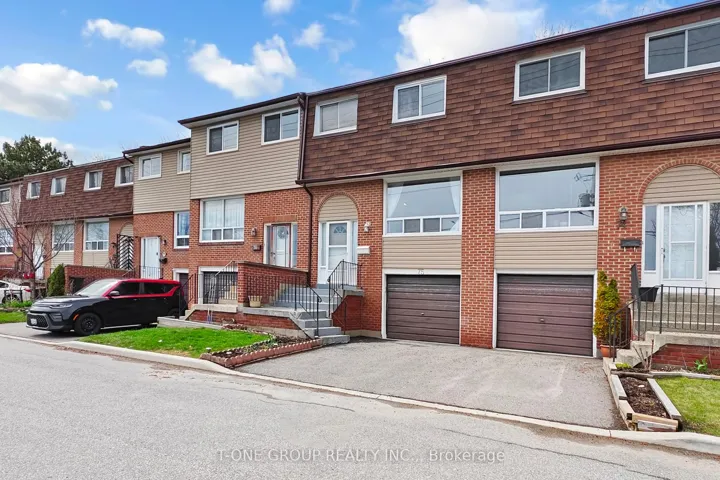 3025 Cedarglen Gate, Mississauga, ON L5C 2V7