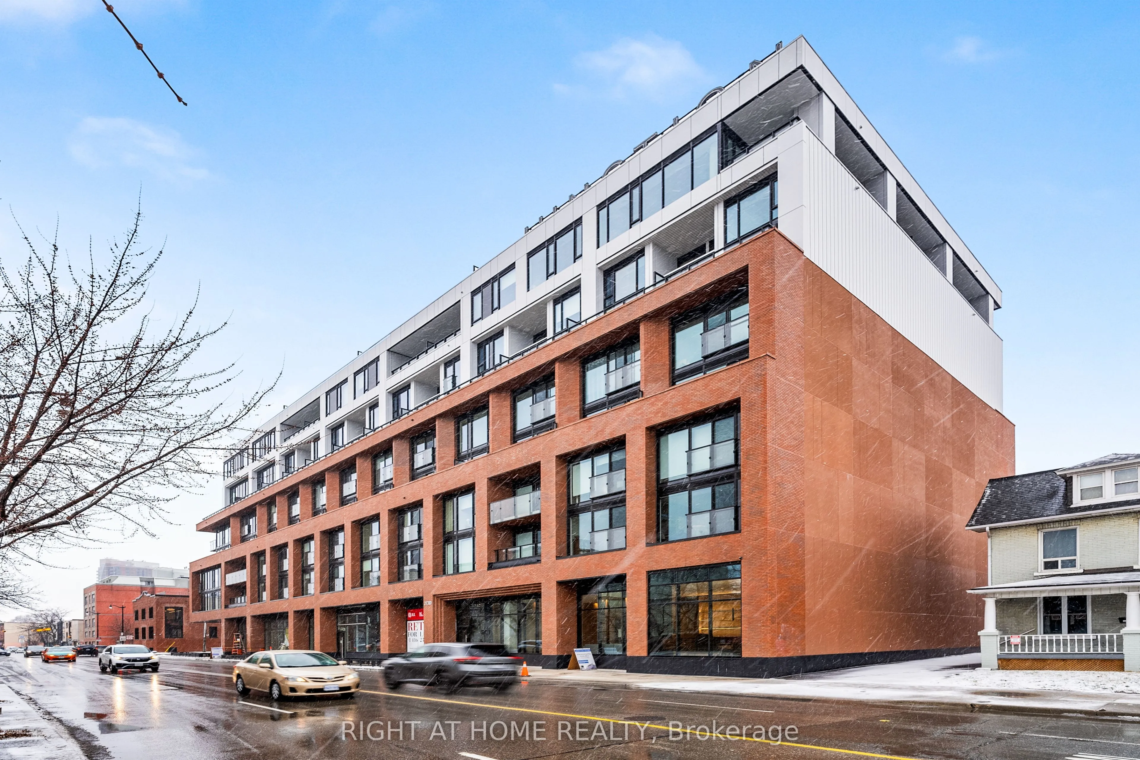 Property For Lease | W13627778