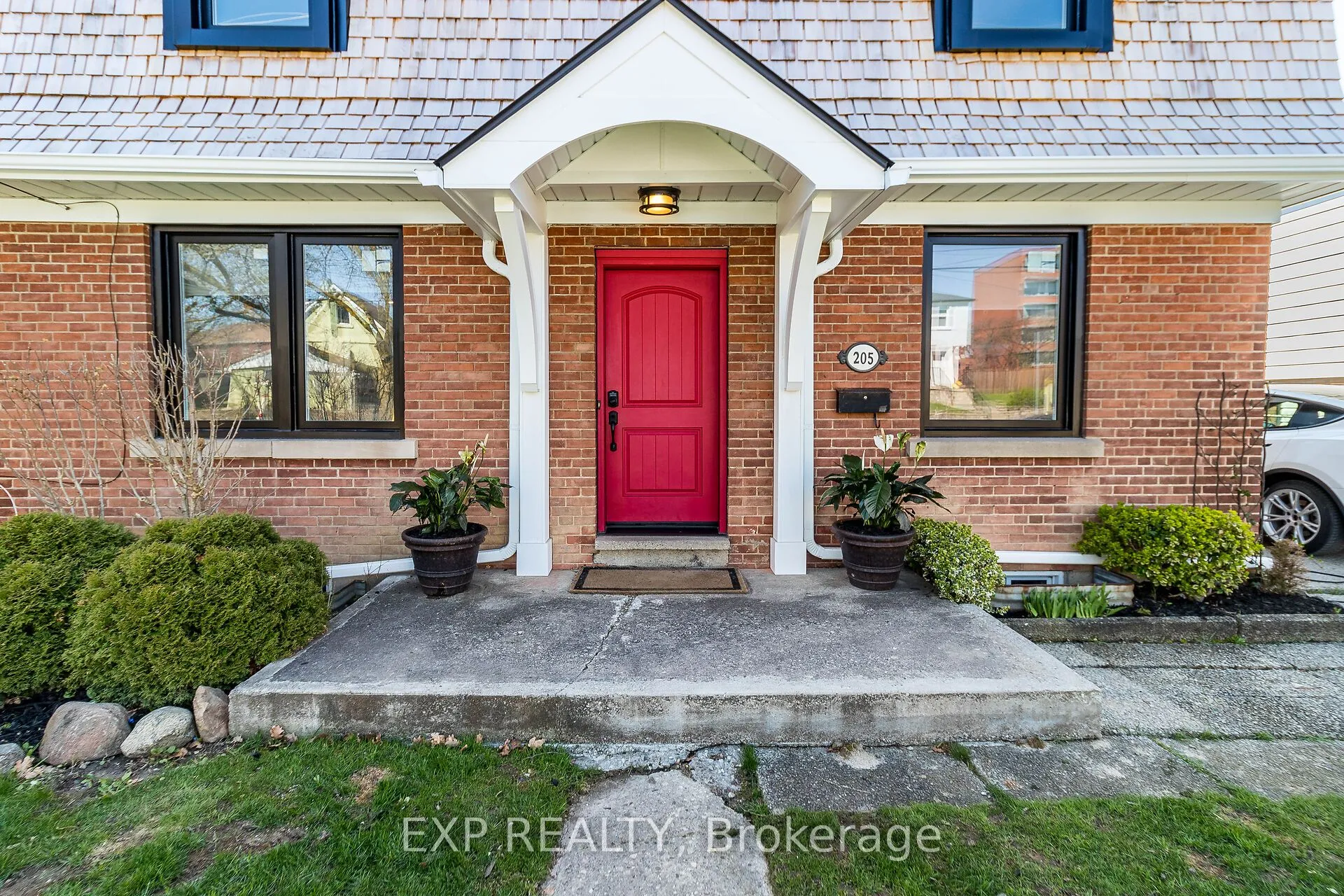 Detached Home For Lease | W13628434