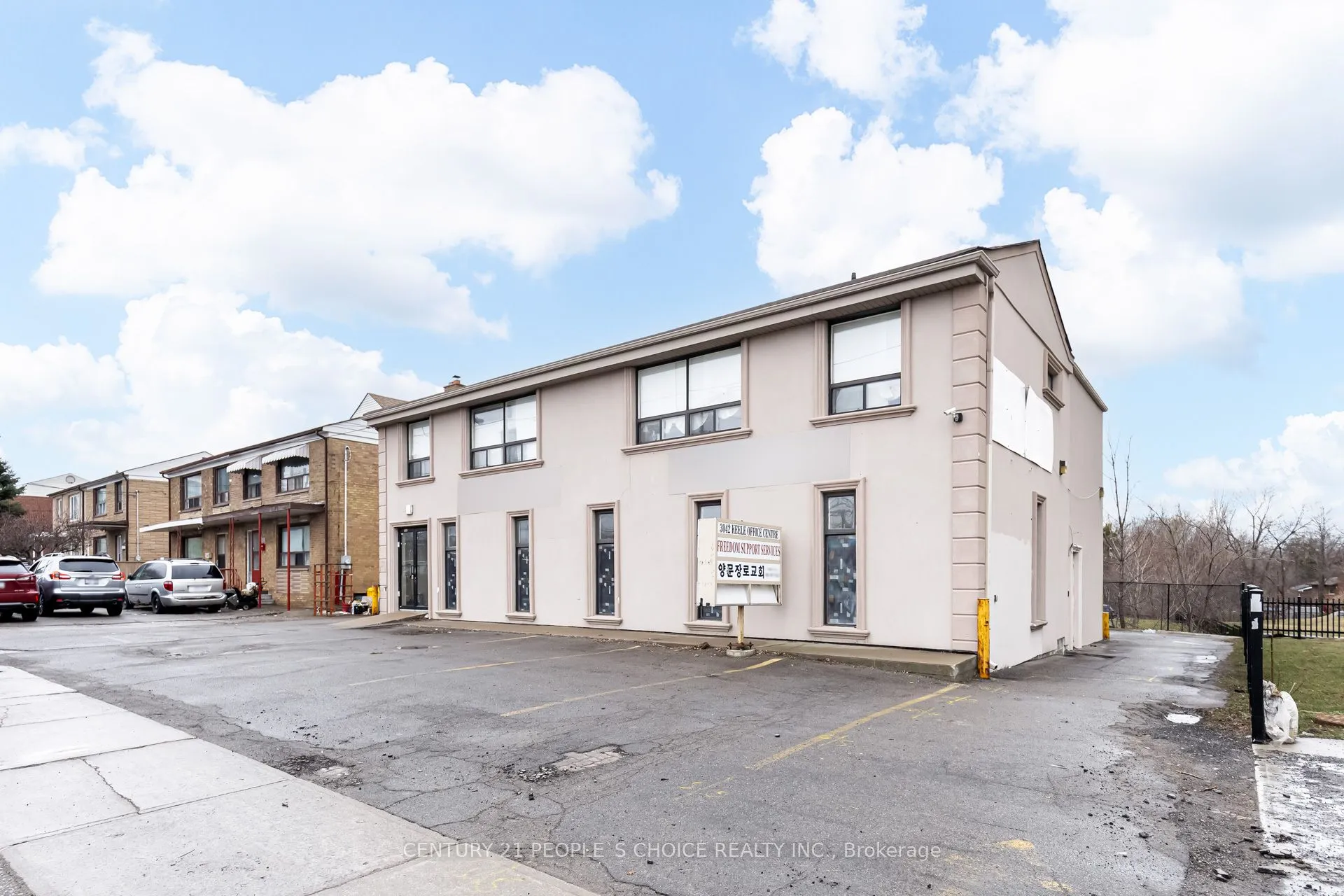 Office For Lease | W13628994