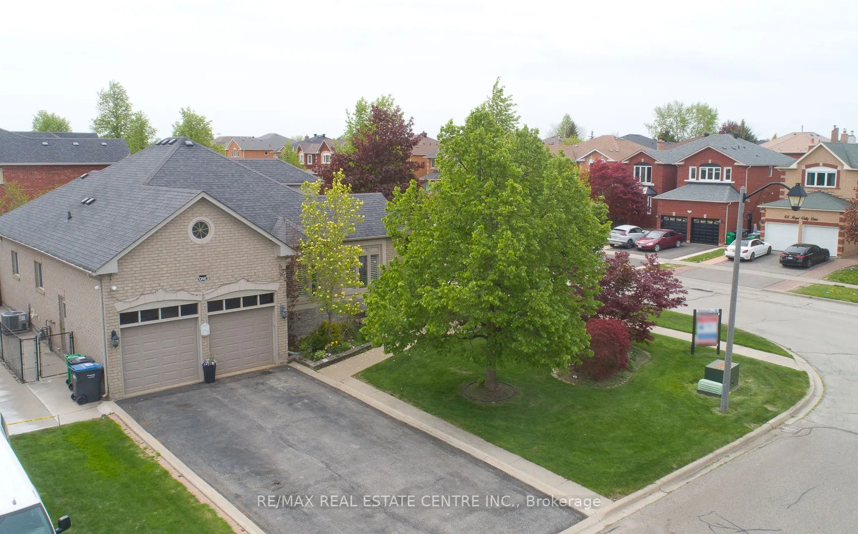 Detached Home For Sale | W13629180