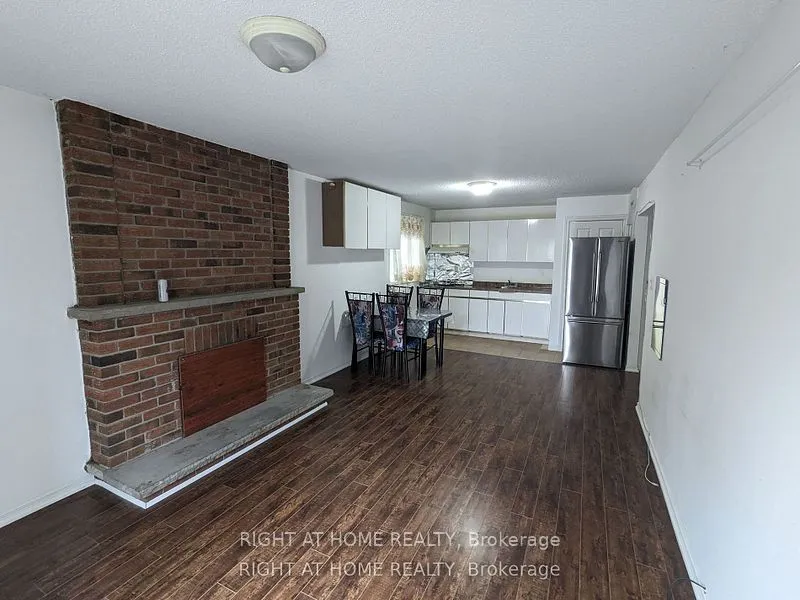 Detached Home For Lease | W13631502