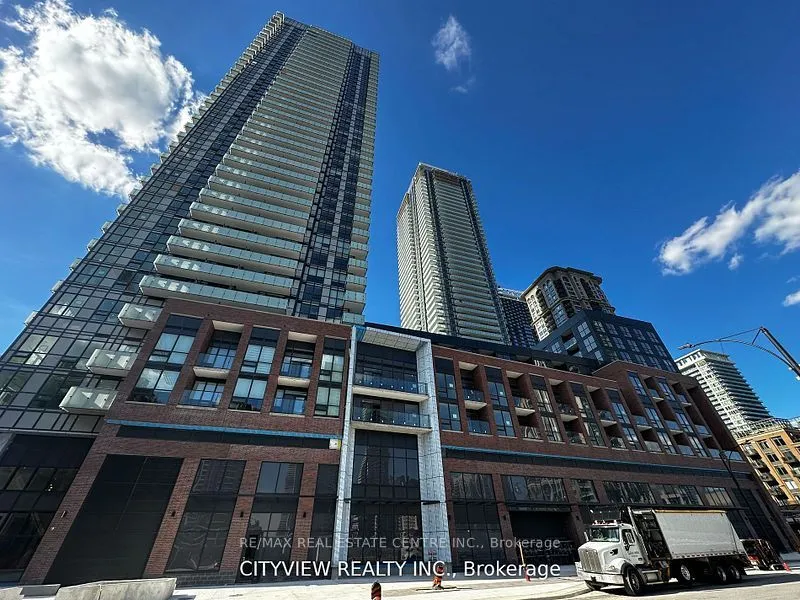 Property For Lease | W13631804
