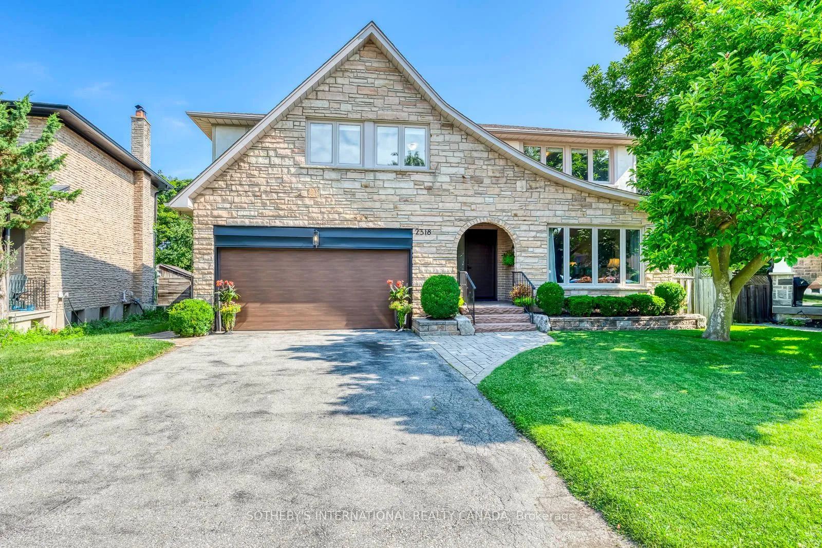 Detached Home For Sale | W13633522