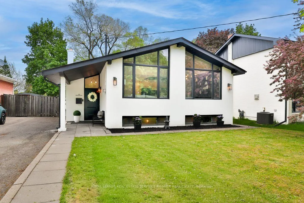 Detached Home For Sale | W13633696