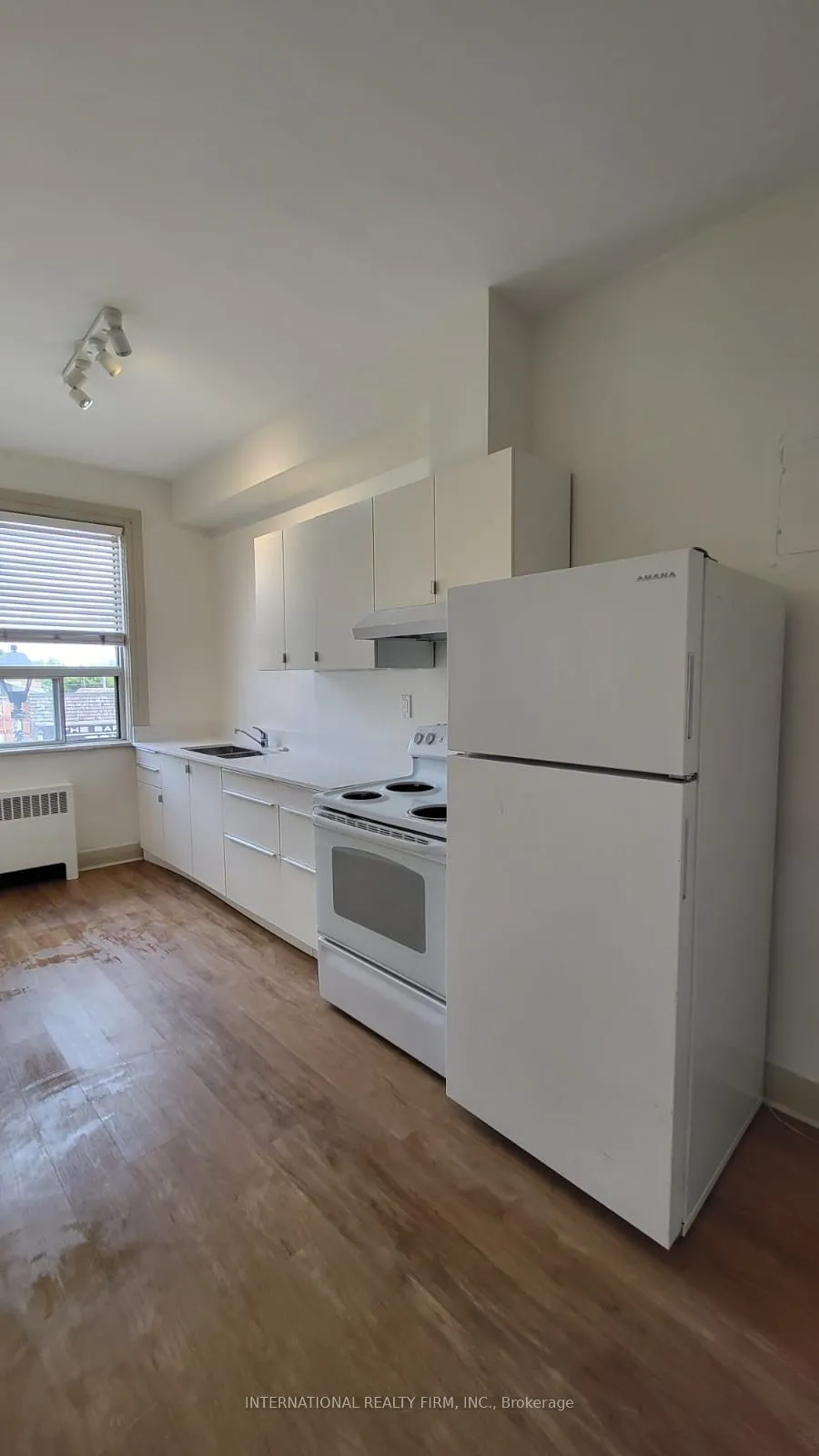 Multiplex For Lease | W13634838
