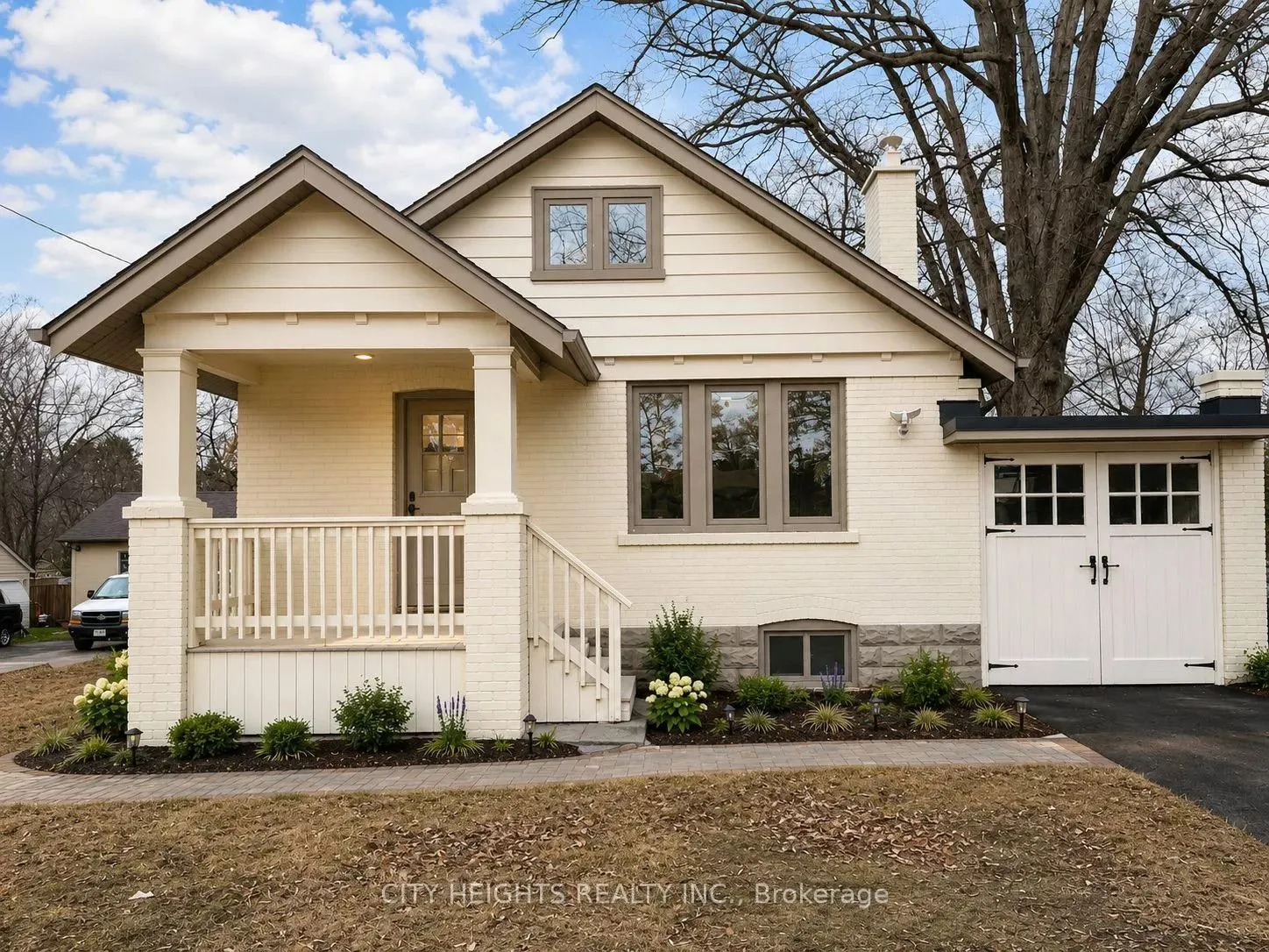 Detached Home For Lease | W13636482